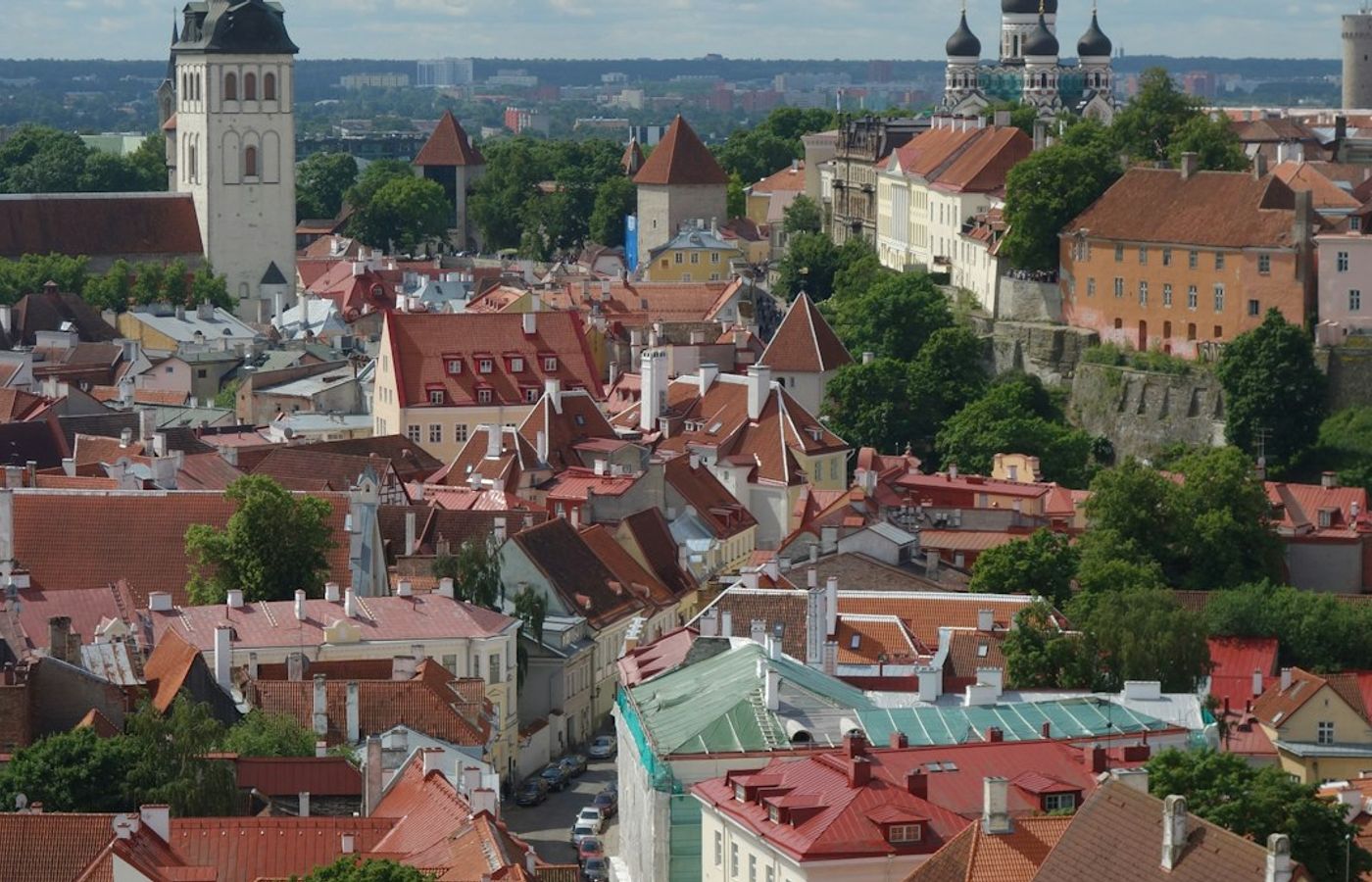 Tallinn Old Town (Vanalinn) and Town Hall Square - The Best-Preserved Medieval Core in Northern Europe