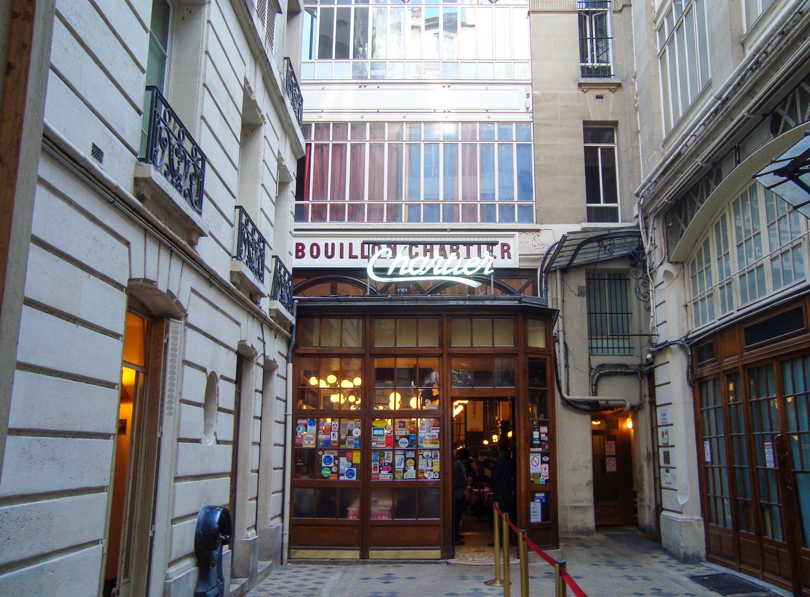 Bouillon Chartier Grands Boulevards - A Monument Historique Where Two Courses Cost About €25