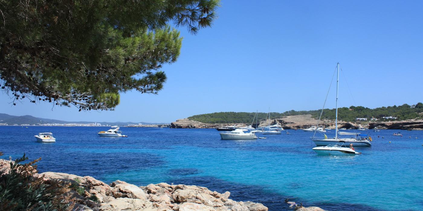 Hotels near Cala Bassa