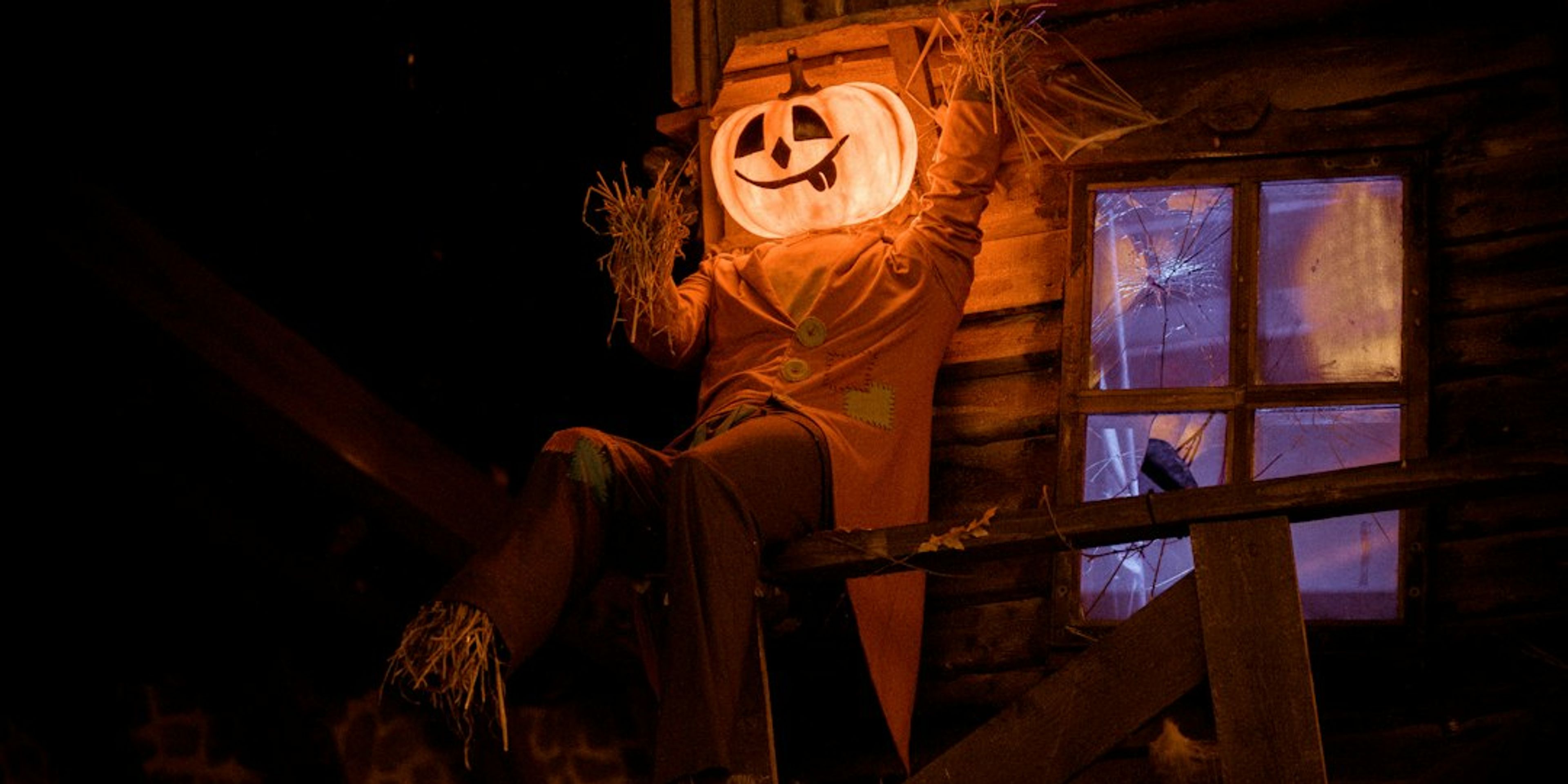 Hotels near The 10 Haunted Houses of Halloween Horror Nights 35