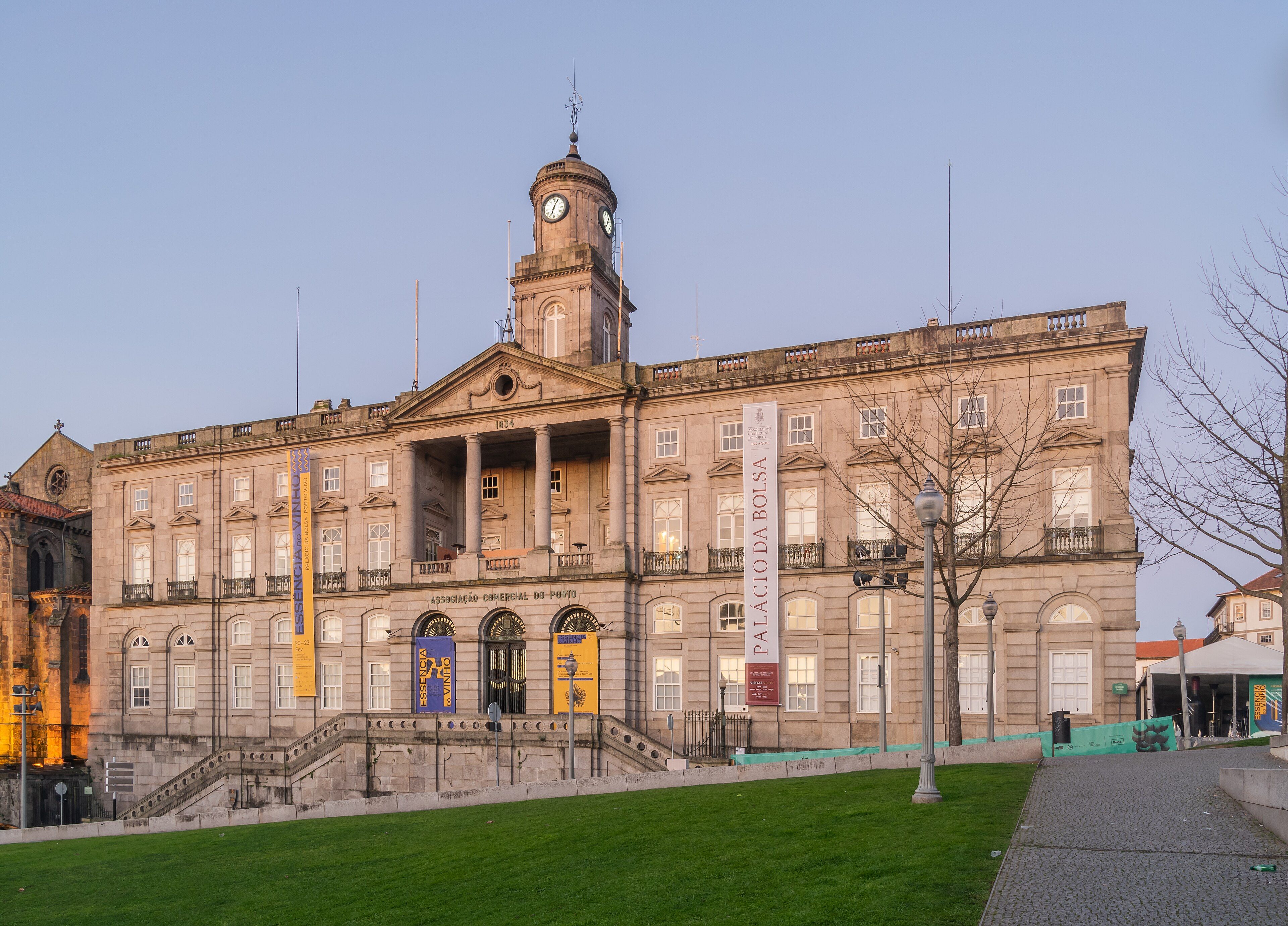 Palácio da Bolsa - The 19th-Century Stock Exchange with a Moorish Showpiece