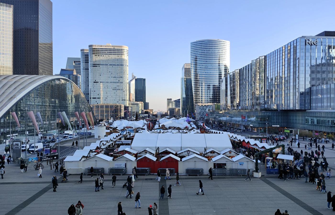 La Défense Christmas Market - The Biggest in the Paris Region