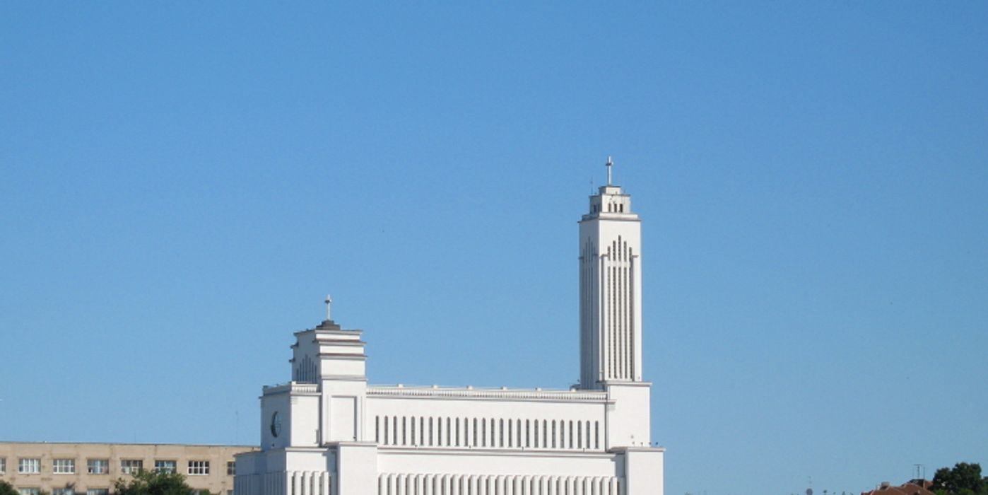Hotels near Christ's Resurrection Church