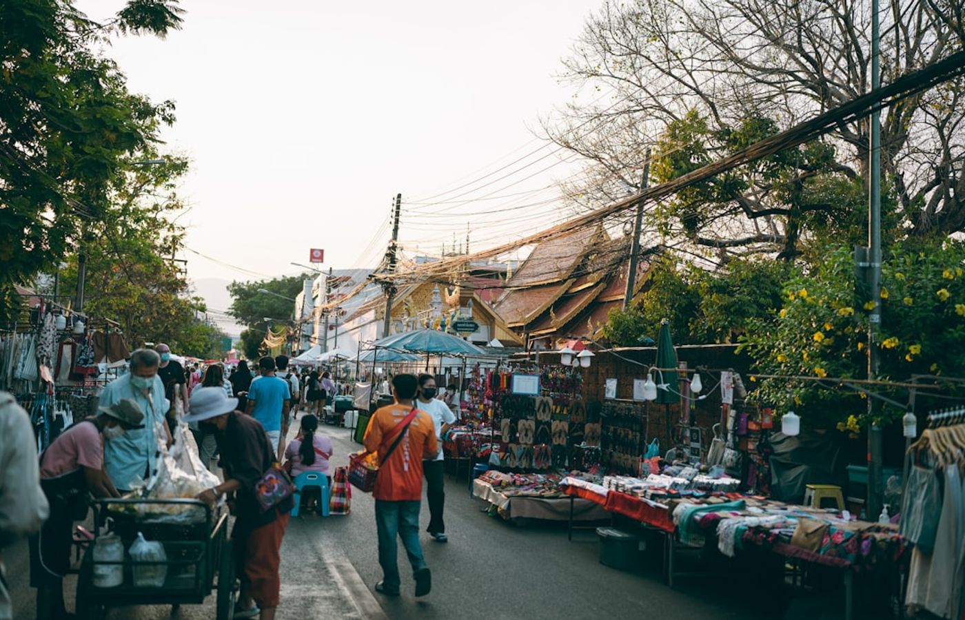 Sunday Walking Street - Chiang Mai's Best Night Market