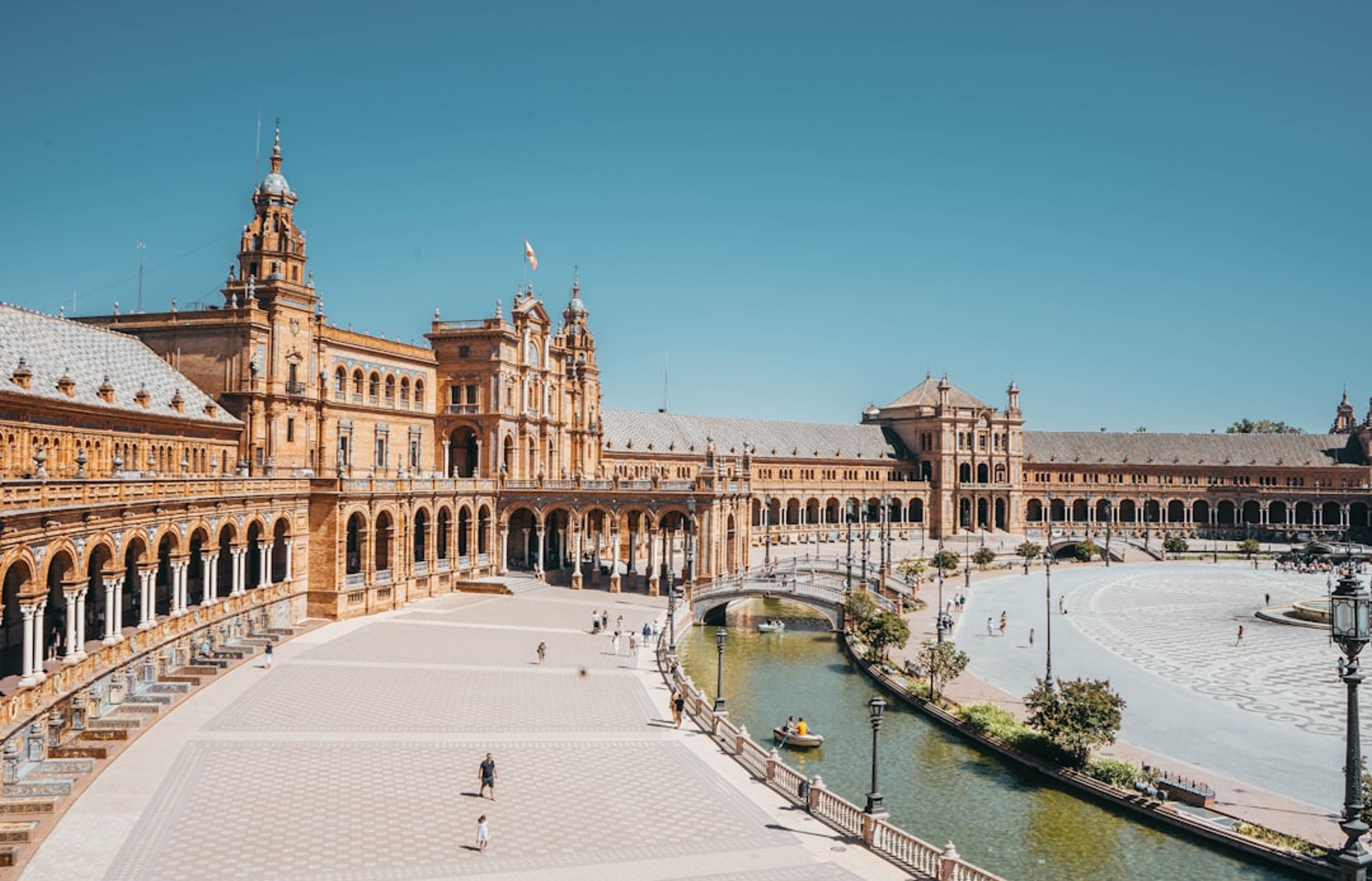 Plaza de España - Monument to the 1812 Constitution