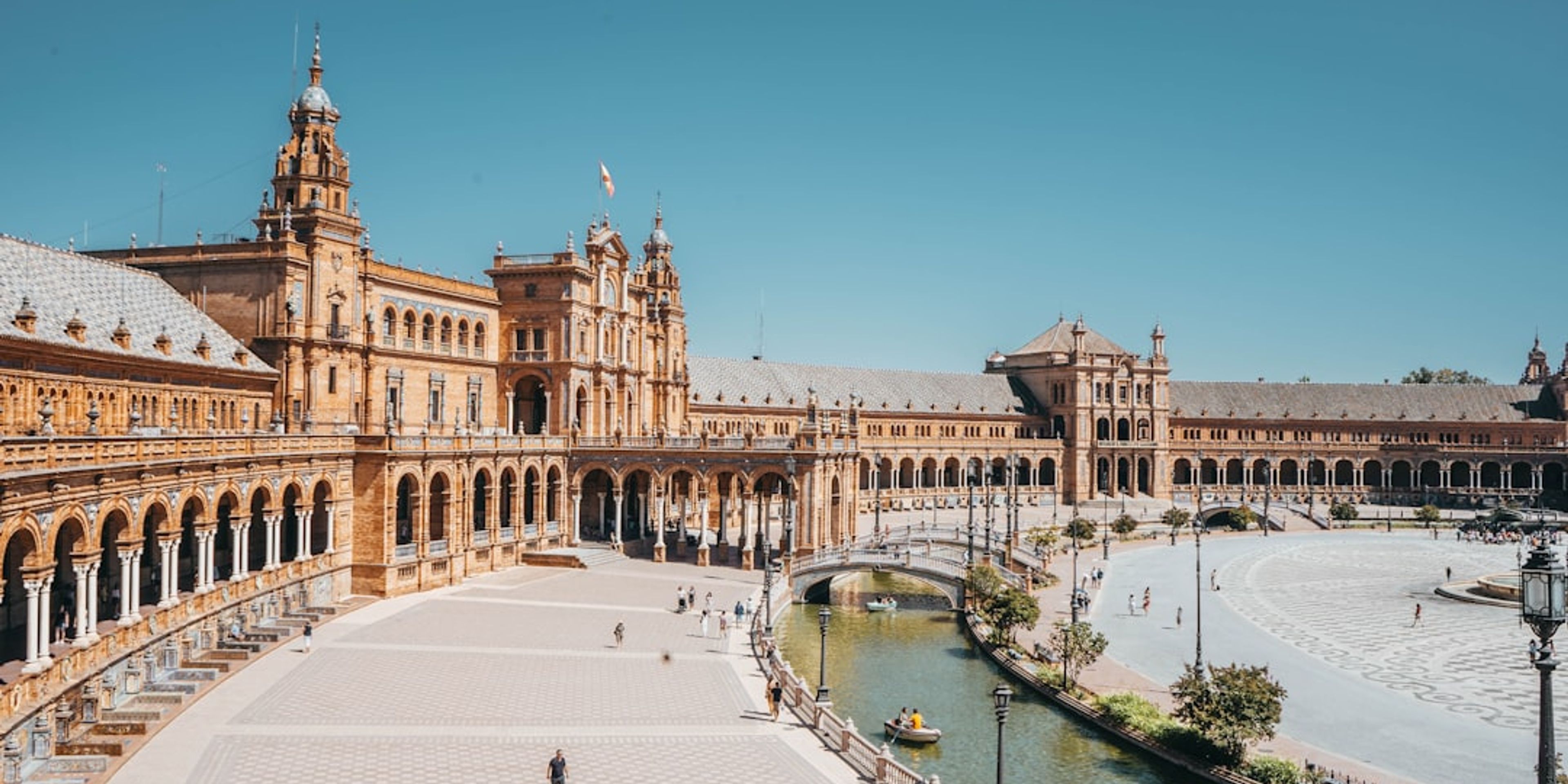 Hotels near Plaza de España