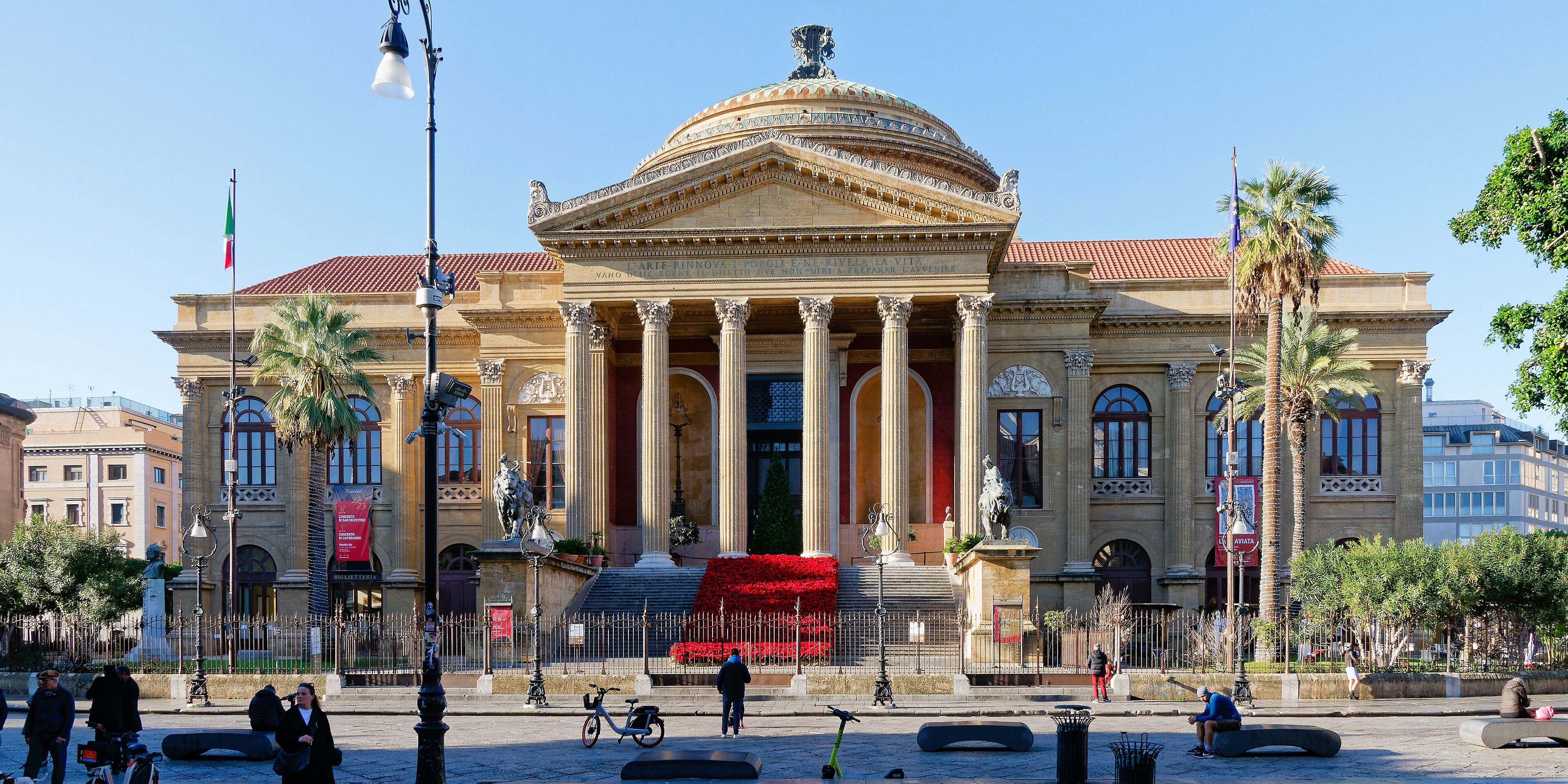 Hotels near Teatro Massimo
