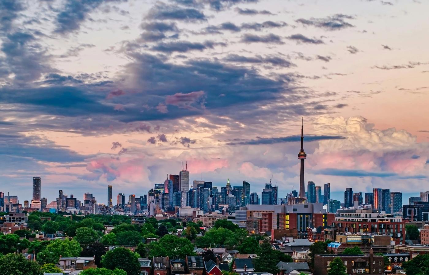 Yorkville - Upscale Stays and Toronto's Best Shopping