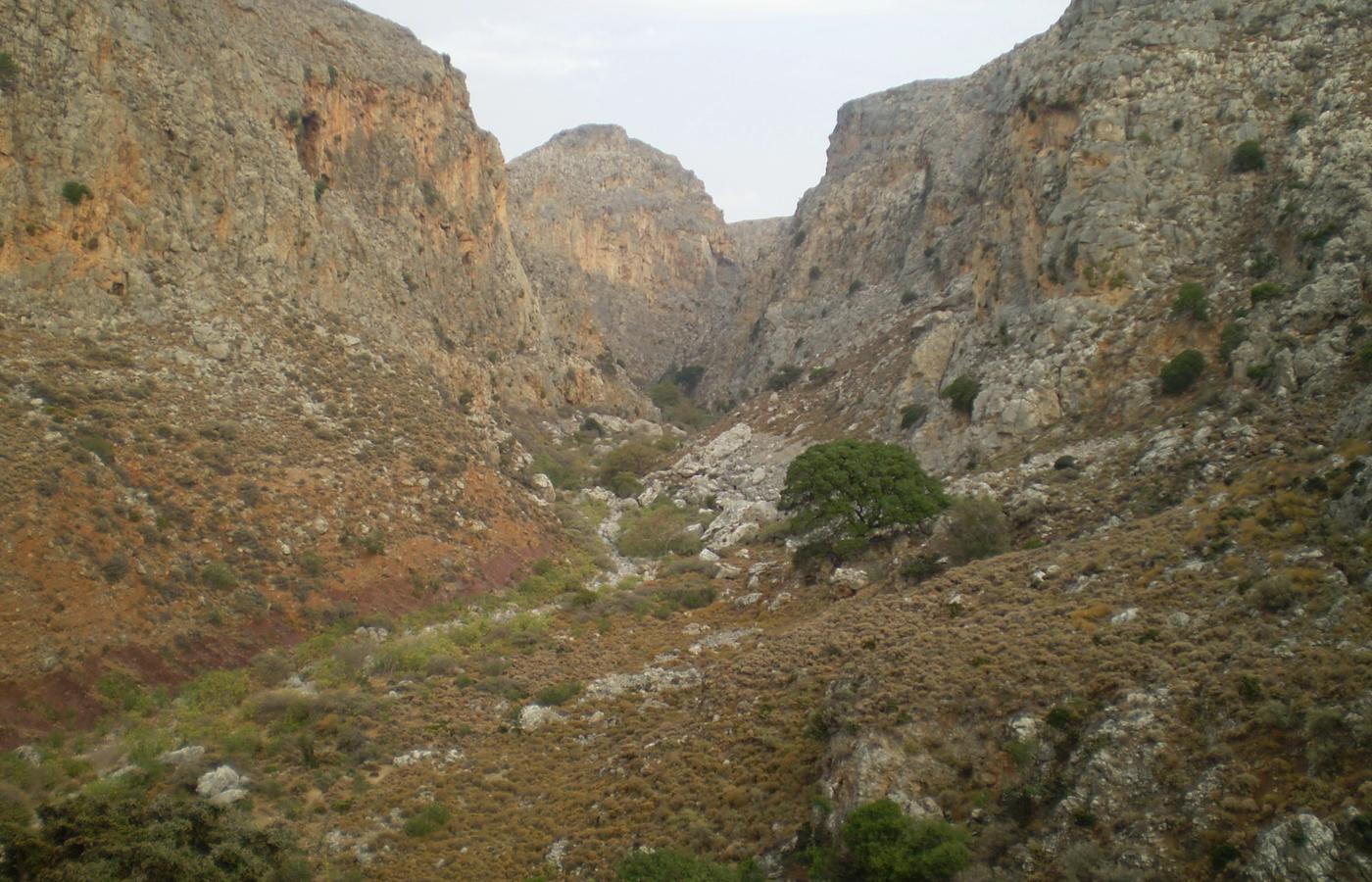 Zakros Gorge - The Valley of the Dead to a Minoan Palace