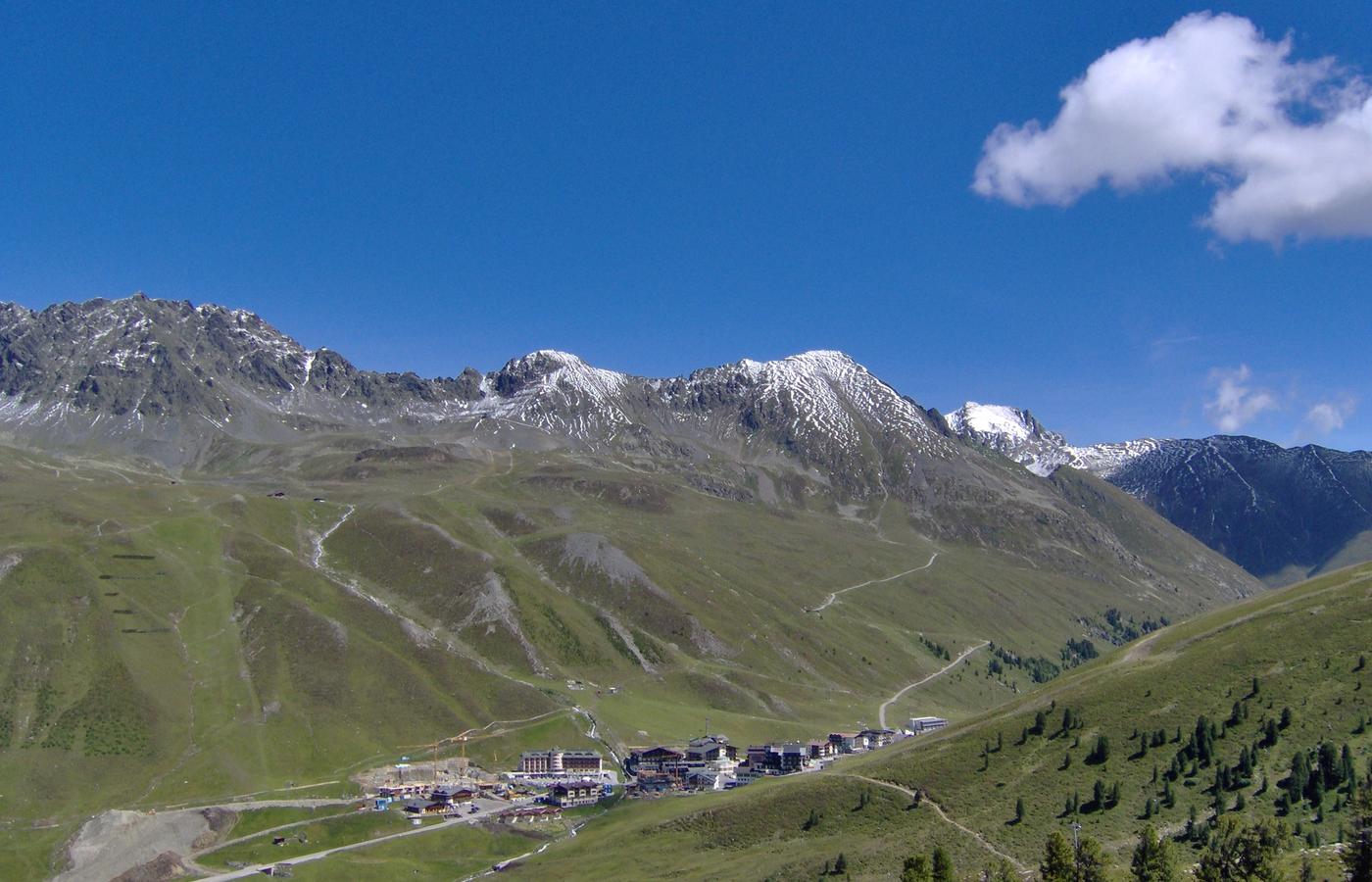 Dreiseen Slope 6, Kühtai - The Long Cruiser at Austria's Highest Ski Village
