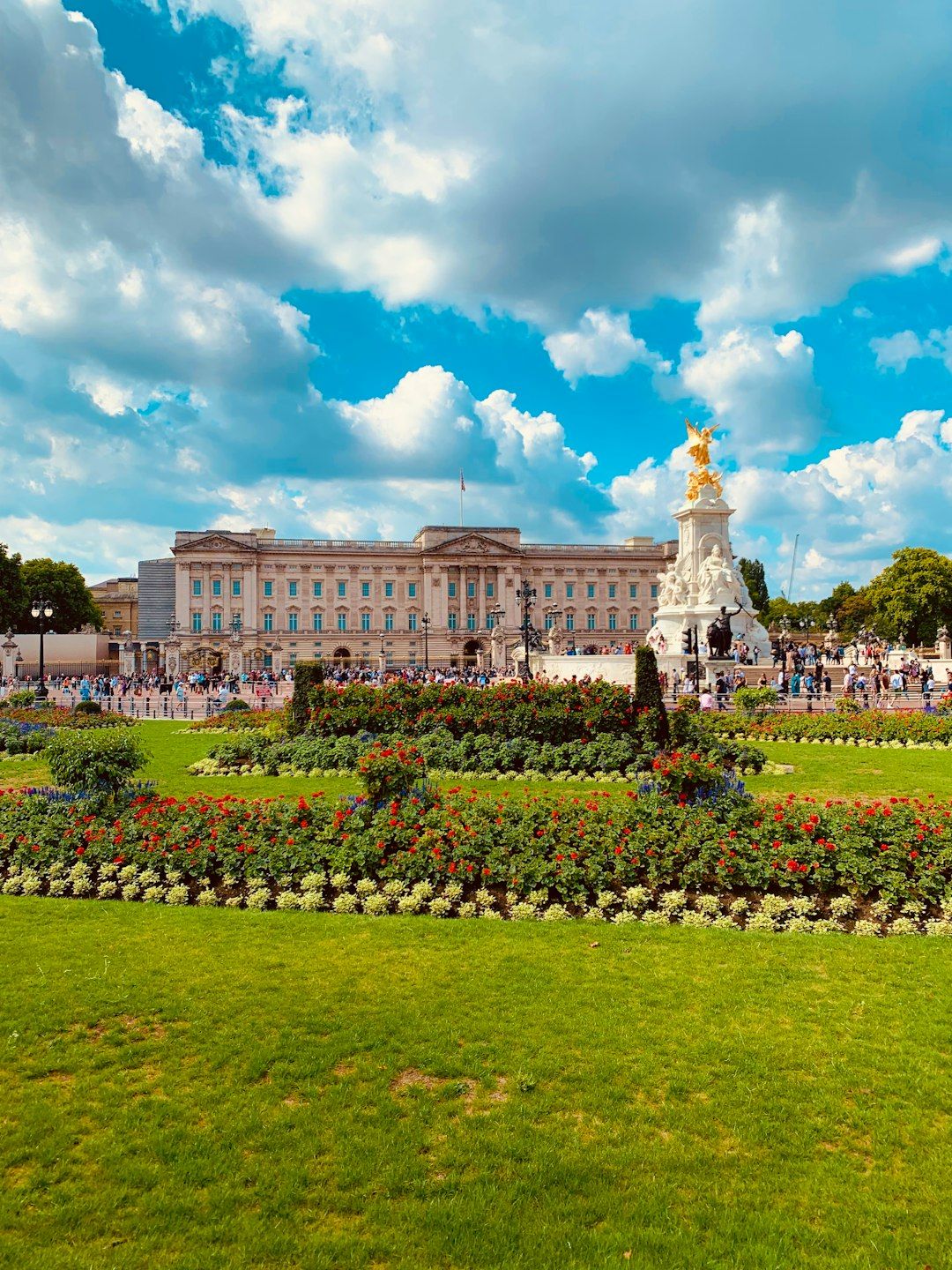 Buckingham Palace - The Working Heart of the British Monarchy