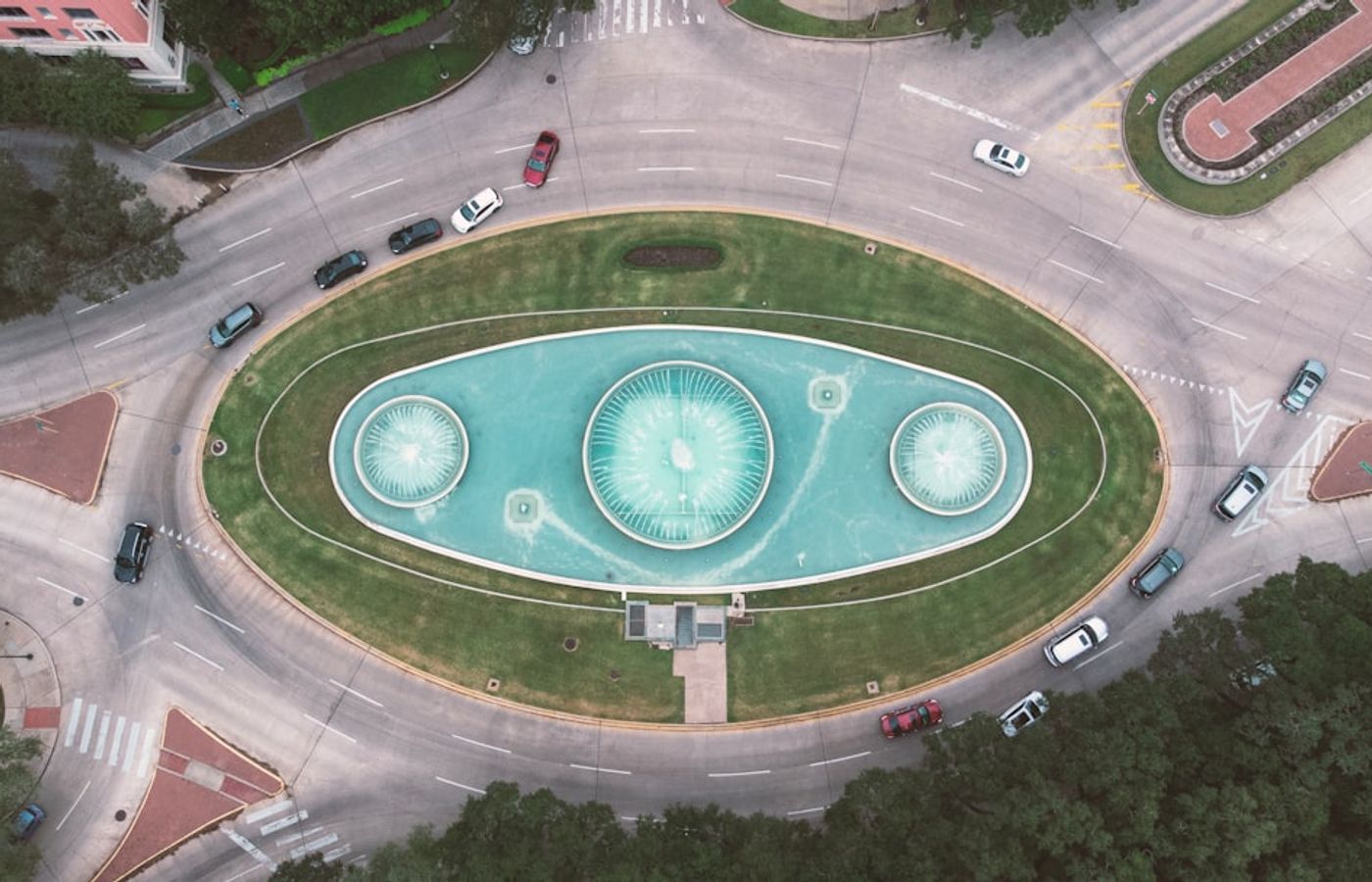 Greenway Plaza / Upper Kirby - Mid-Range with Freeway Access