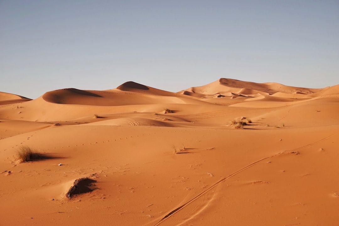 Khor Al Adaid Desert Safari - The Inland Sea on the Saudi Border