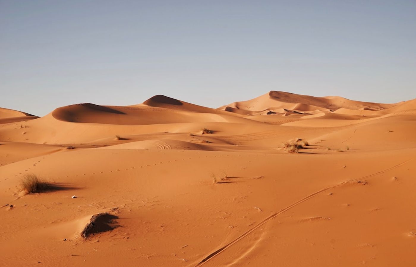 Khor Al Adaid Desert Safari - The Inland Sea on the Saudi Border