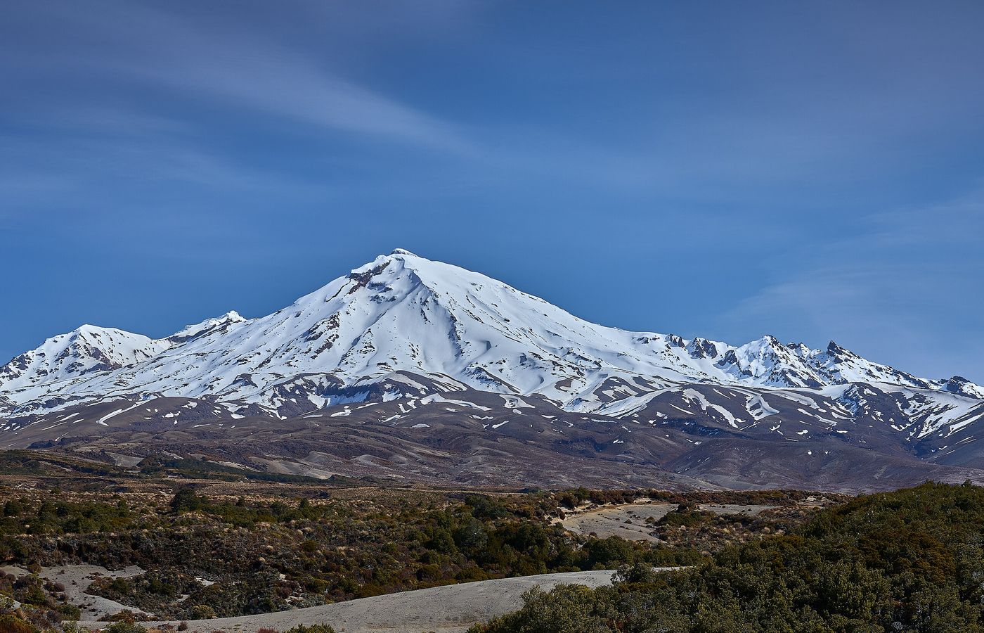Mount Ruapehu Crater Lake - The Guided Route to an Active Volcano's Lake