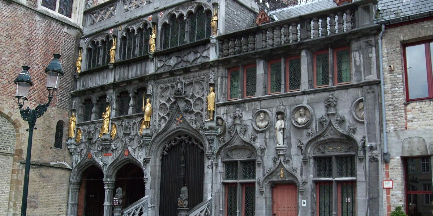 Hotels near Burg Square and Basilica of the Holy Blood