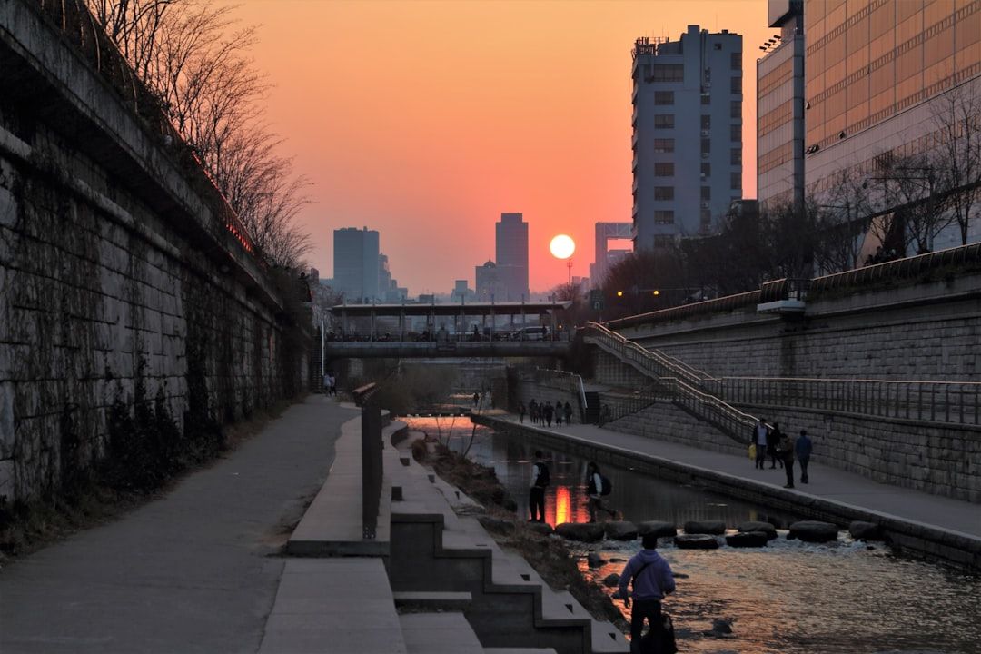 Cheonggyecheon Stream - The Urban Stream Walk