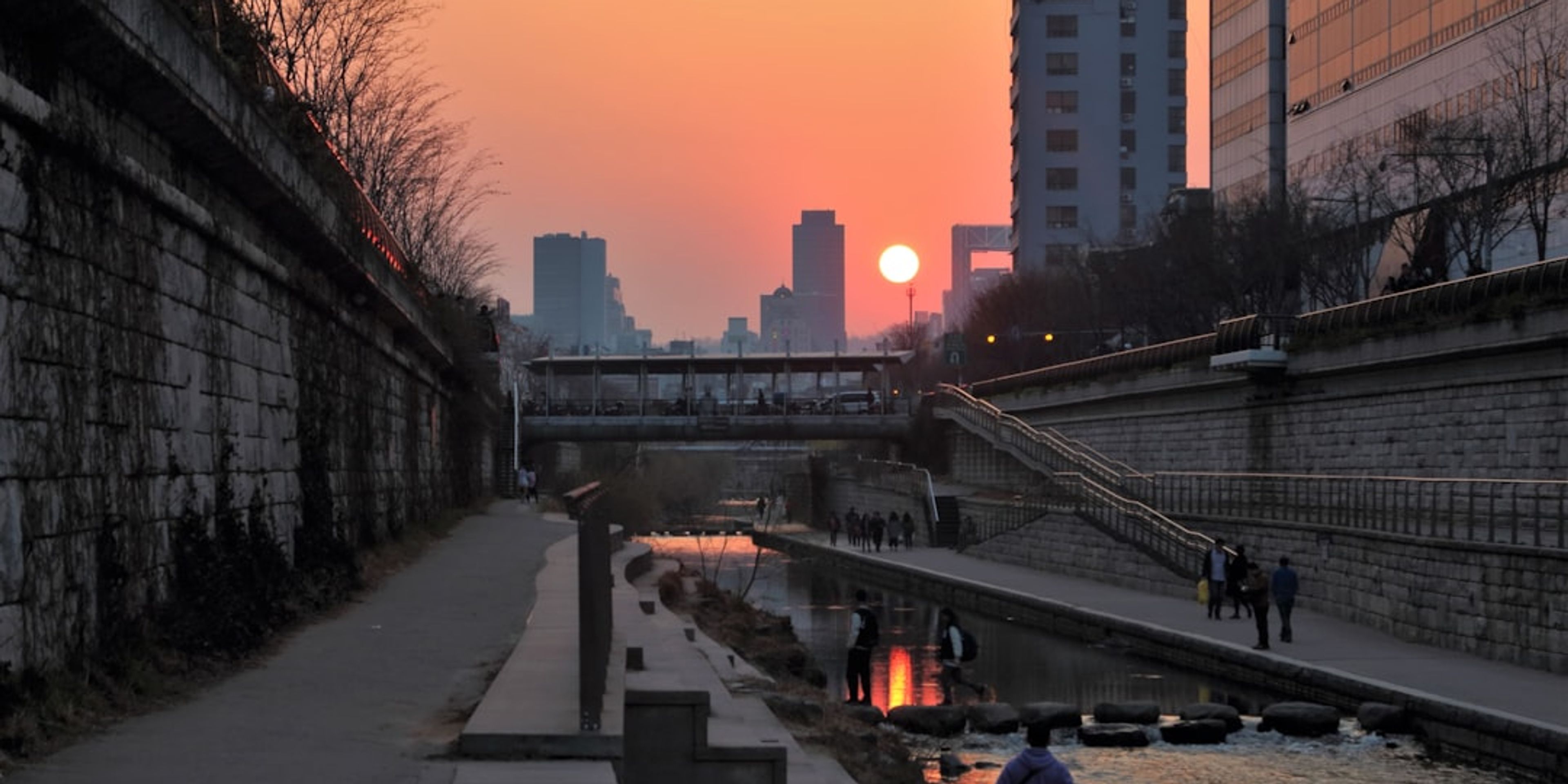 Hotels near Cheonggyecheon Stream
