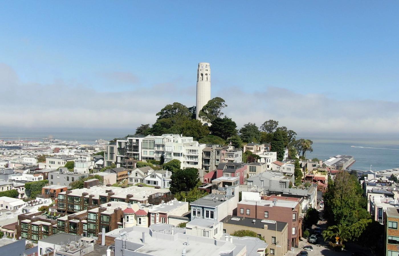 Coit Tower and Telegraph Hill - A 360-Degree View Over the Bay