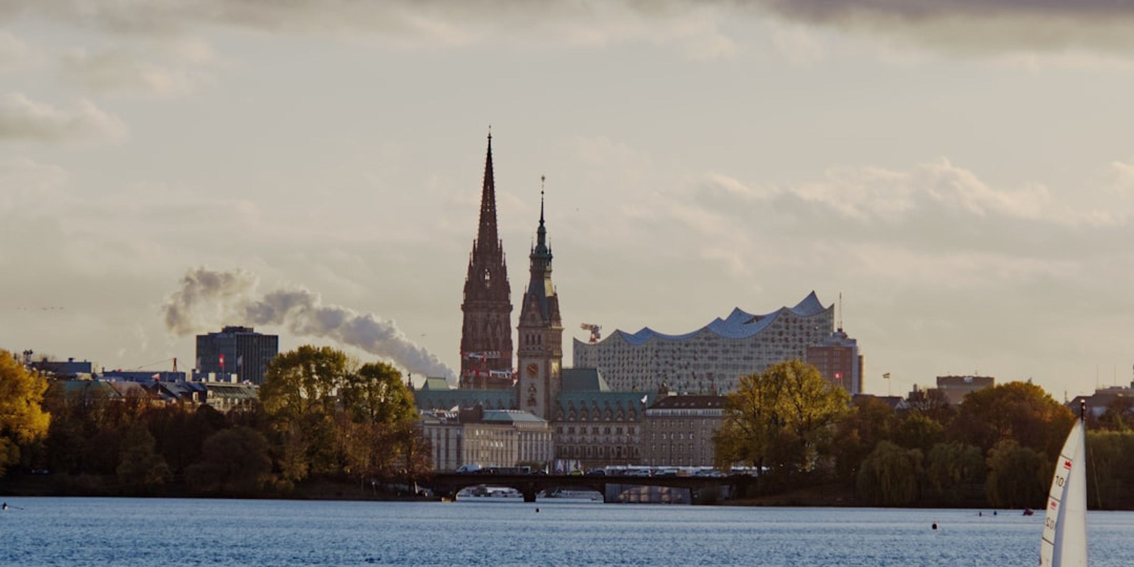 Hotels near Alster Lakes (Binnenalster and Aussenalster)