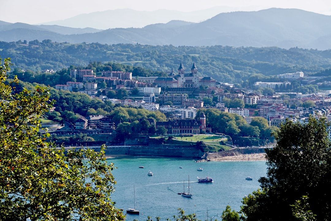 12 Top Places to Visit in San Sebastián