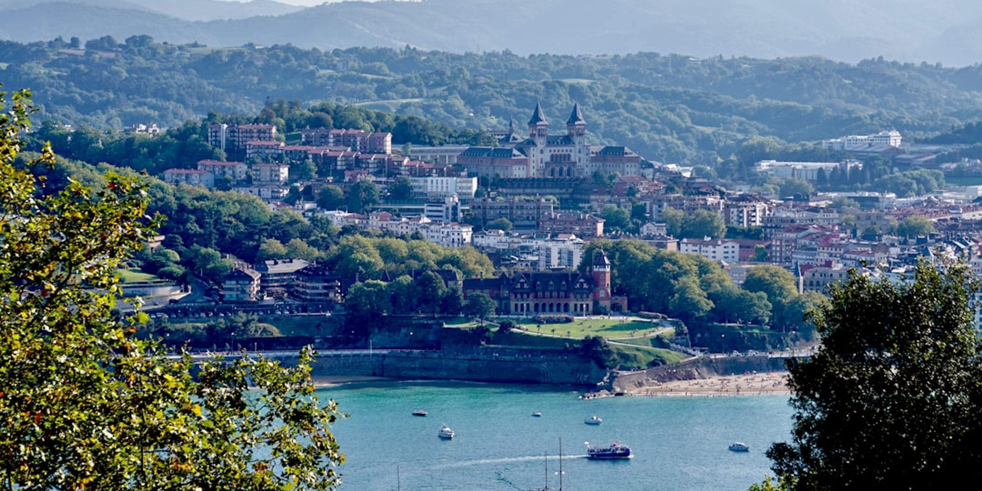 12 Top Places to Visit in San Sebastián