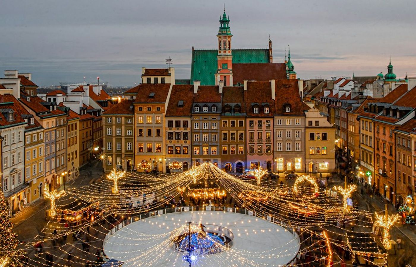 Prater Wintermarkt at Riesenradplatz - Ferris Wheel Views Until Epiphany