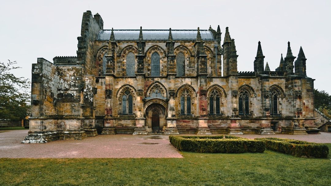 Rosslyn Chapel - Get Out of Town Before the Old Town Fills Up