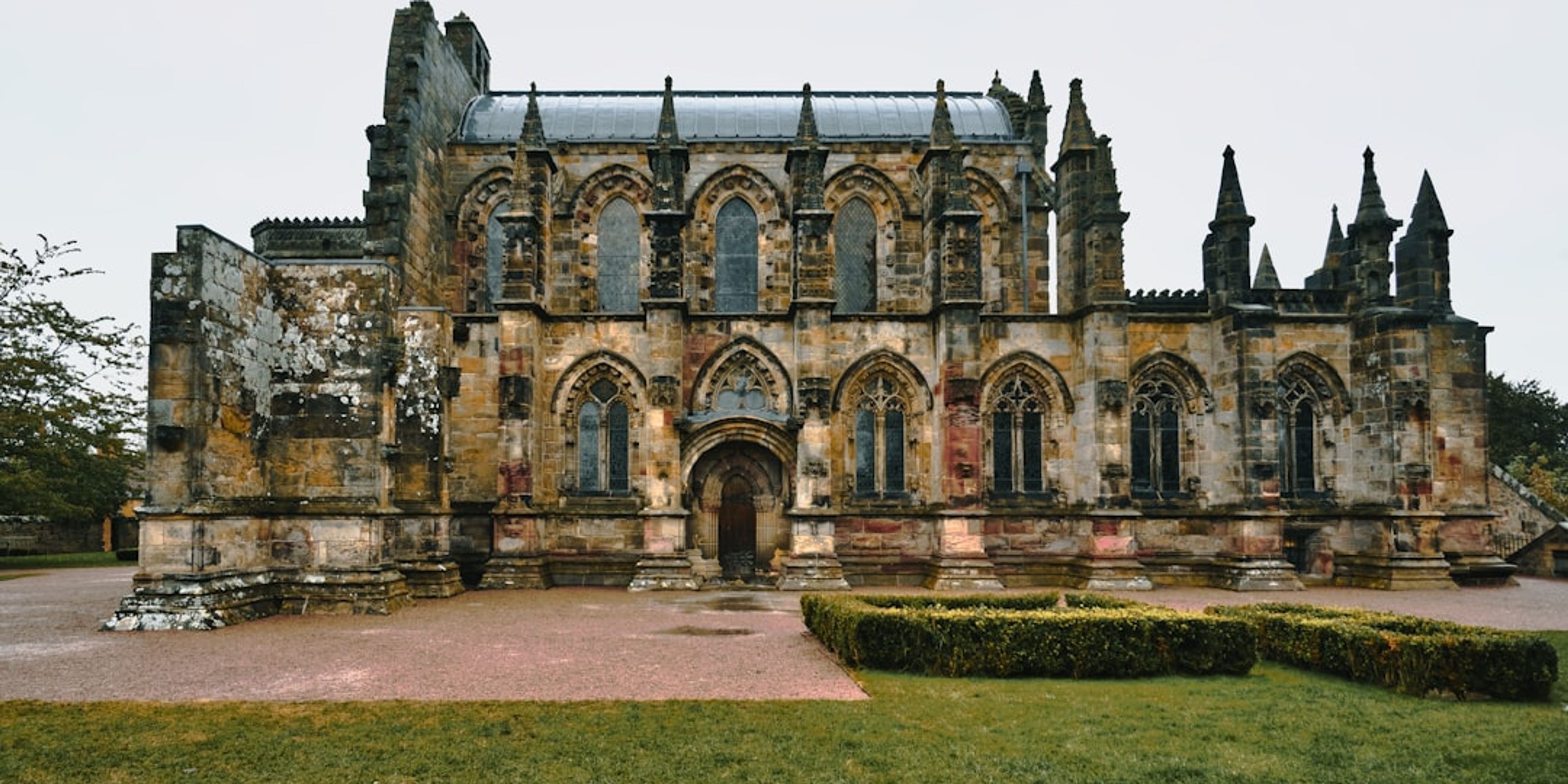 Hotels near Rosslyn Chapel