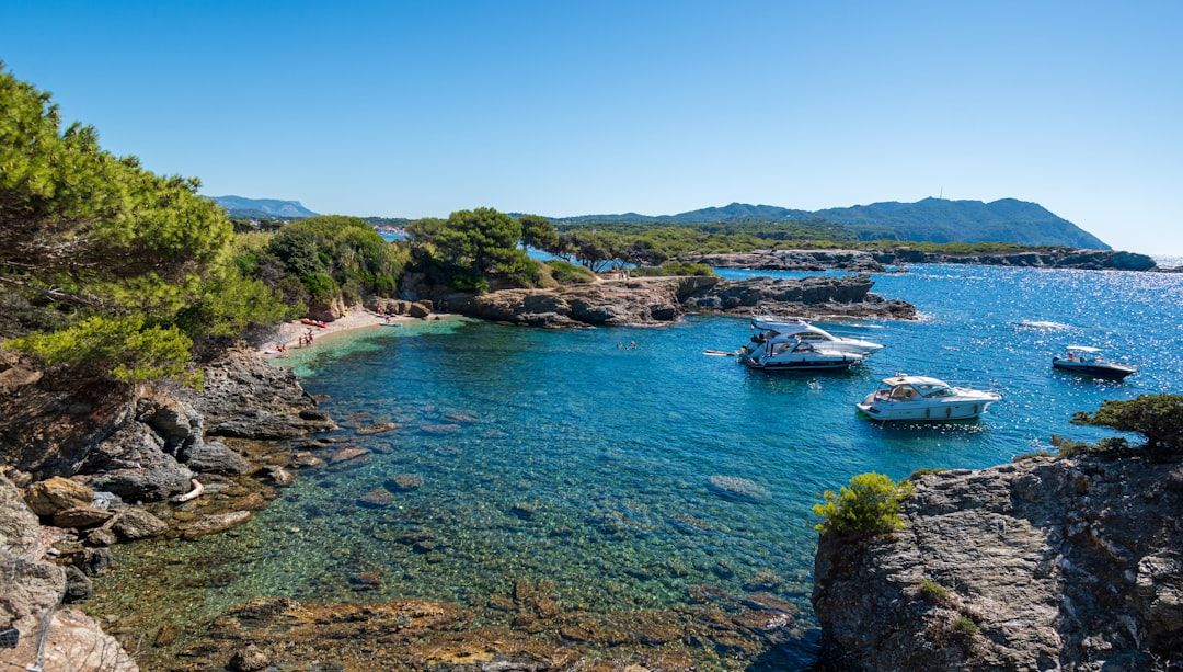 Riviera Boat Trips - Hidden Bays by Sea
