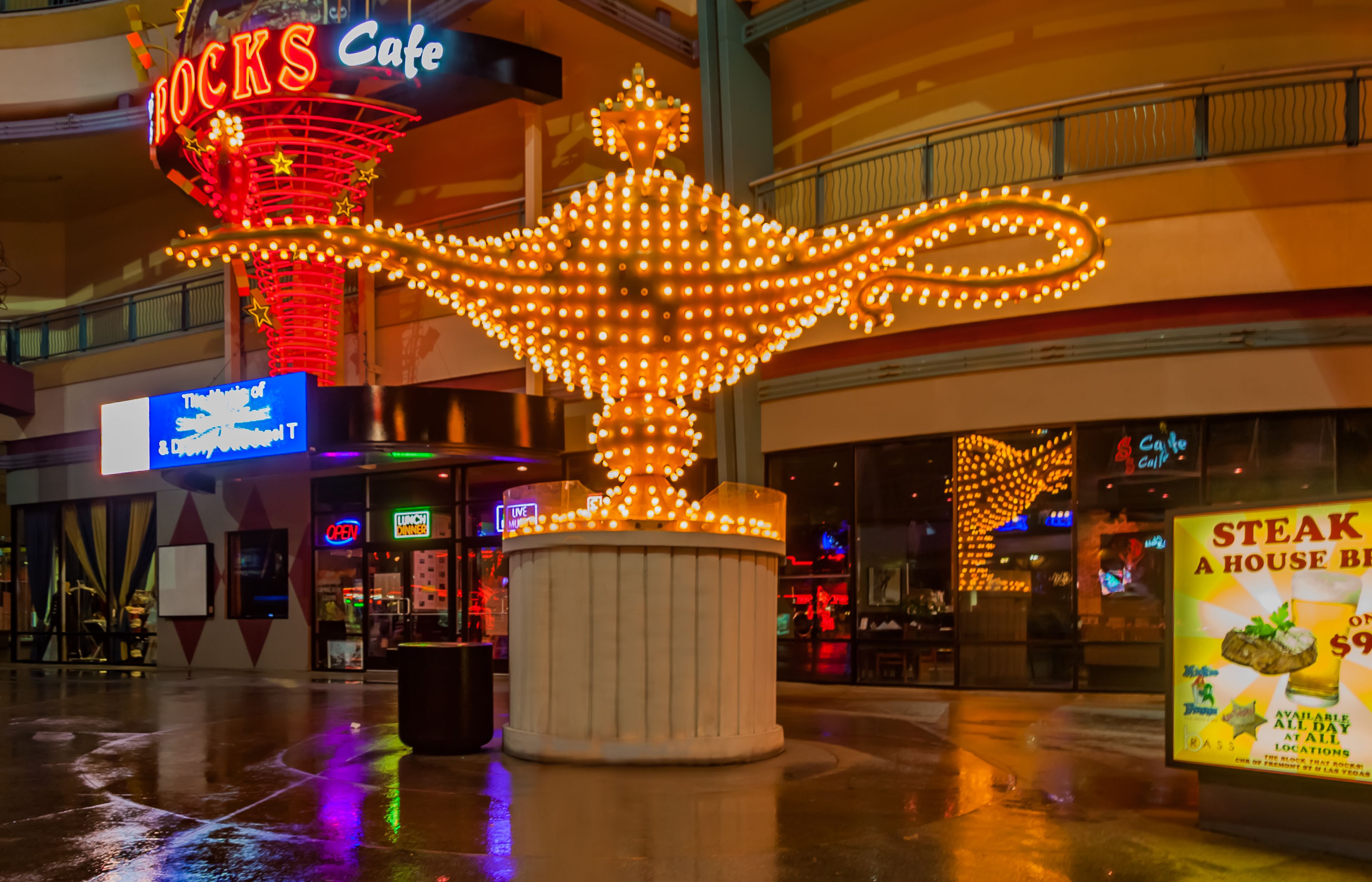 The Neon Museum - Where Old Vegas Signs Go to Glow