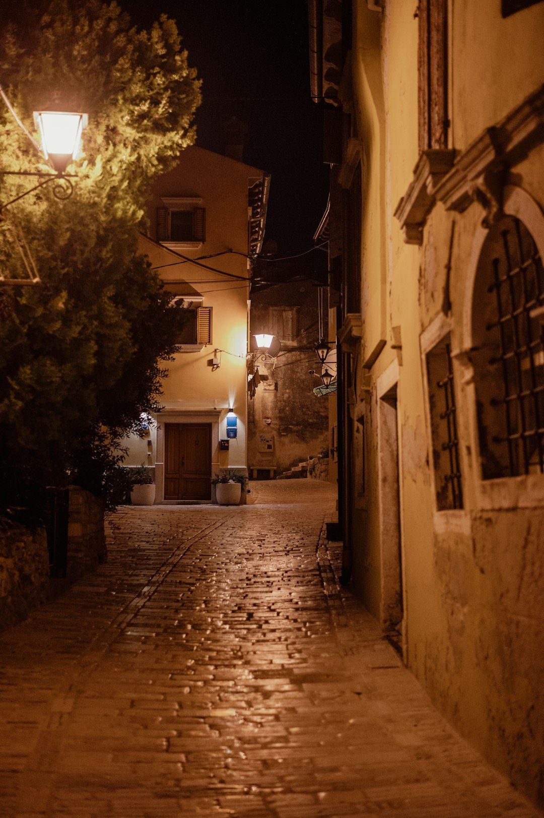 Grisia Street - The Artists' Lane to the Church