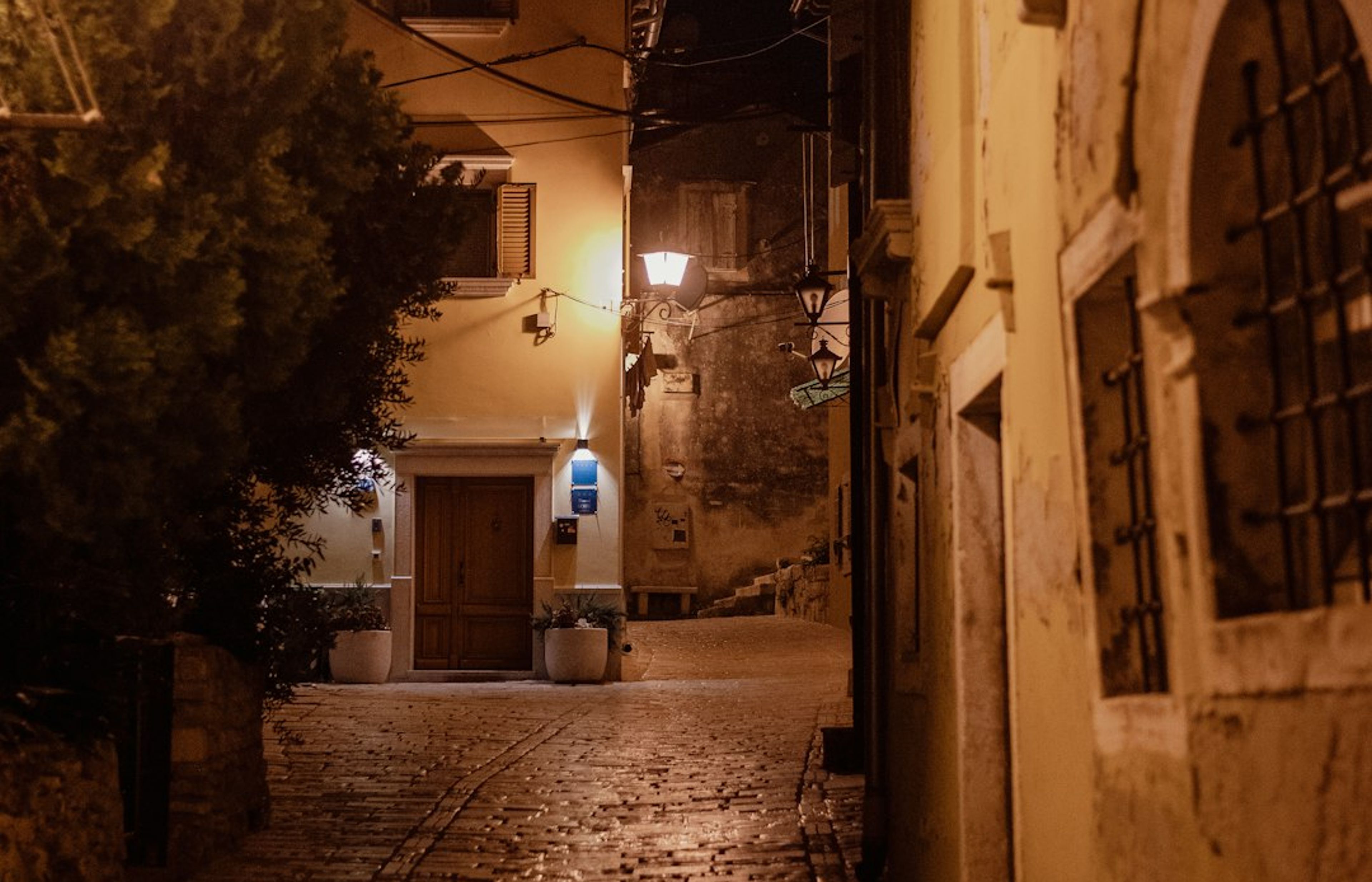 Grisia Street - The Artists' Lane to the Church