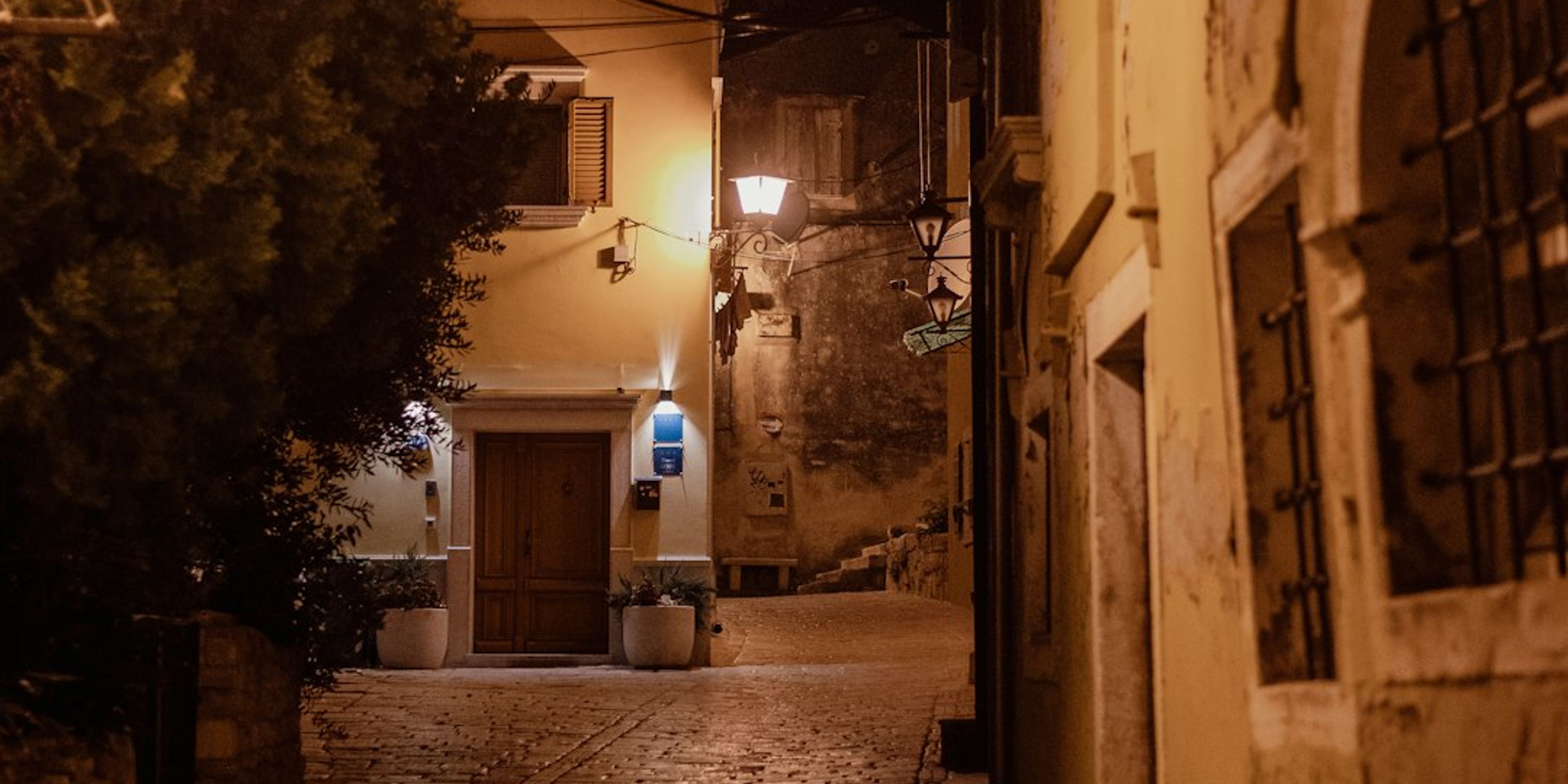 Hotels near Grisia Street