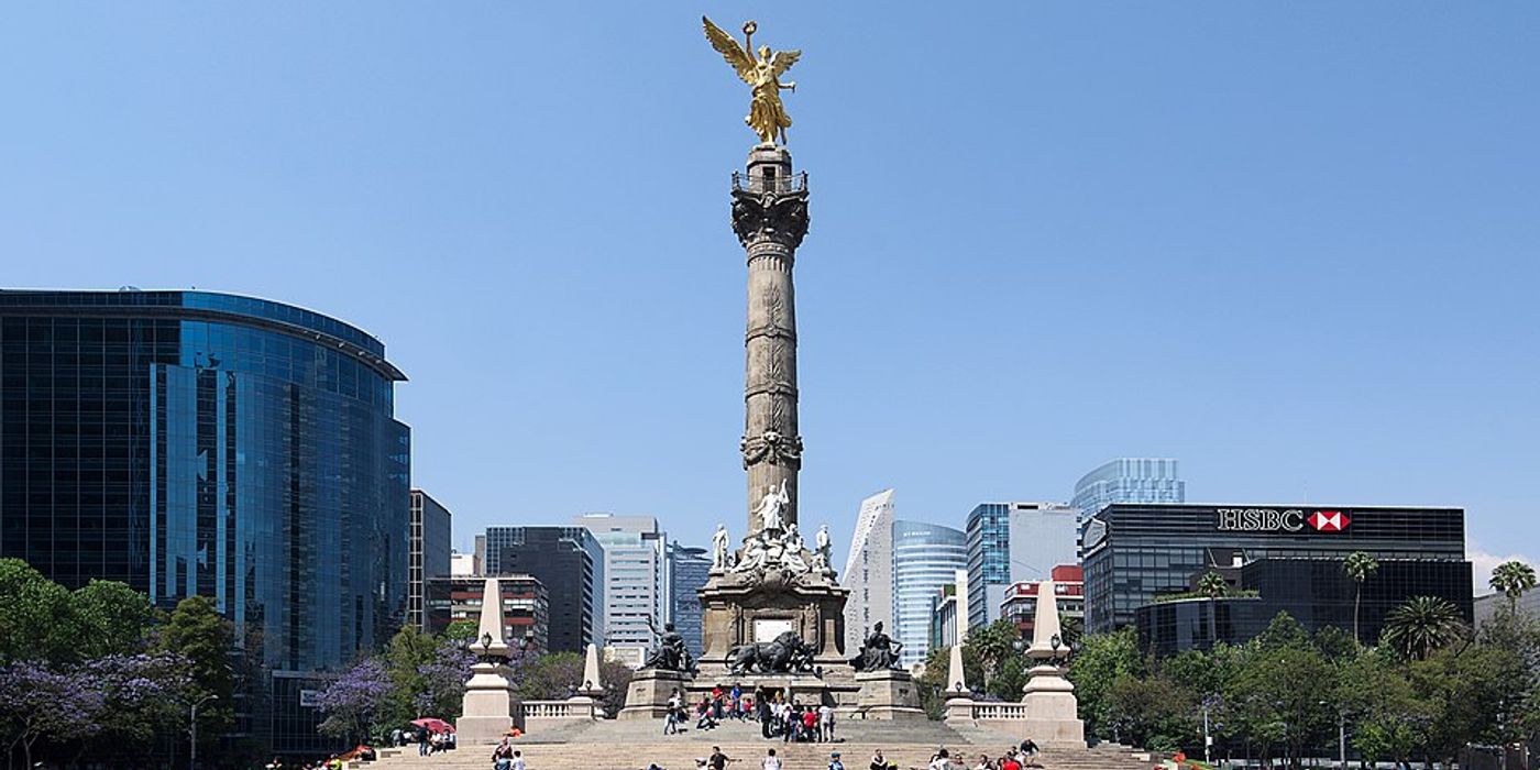Hotels near Paseo de la Reforma and Angel de la Independencia