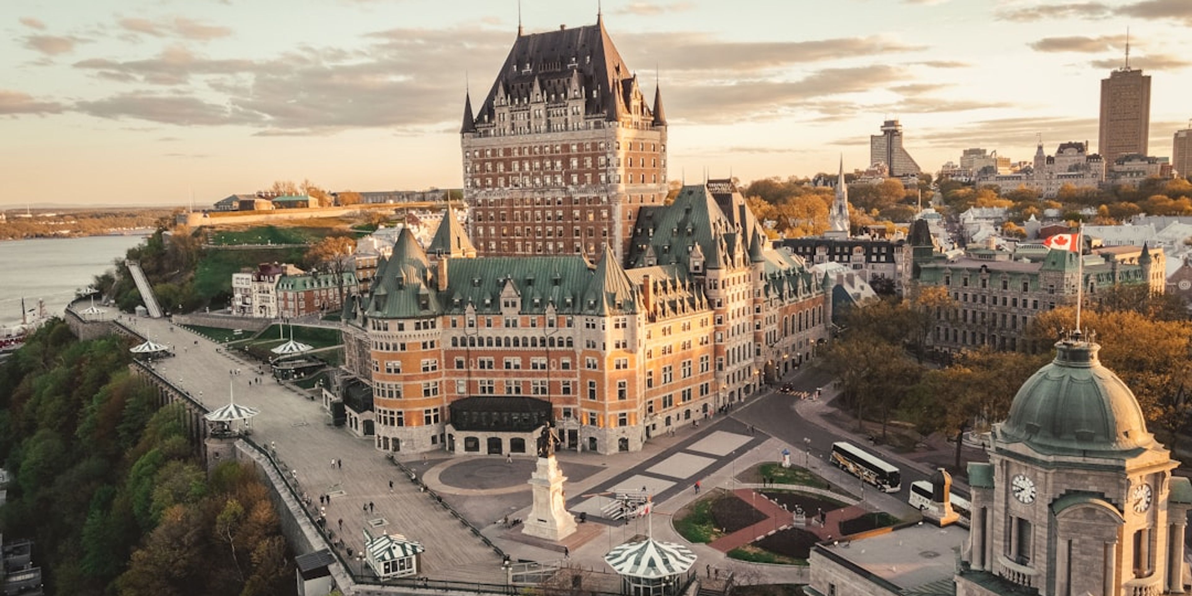 Hotels near Hotel du Parlement