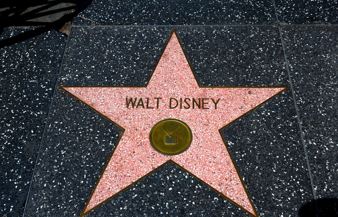 Hollywood Boulevard - The Walk of Fame and Chinese Theatre