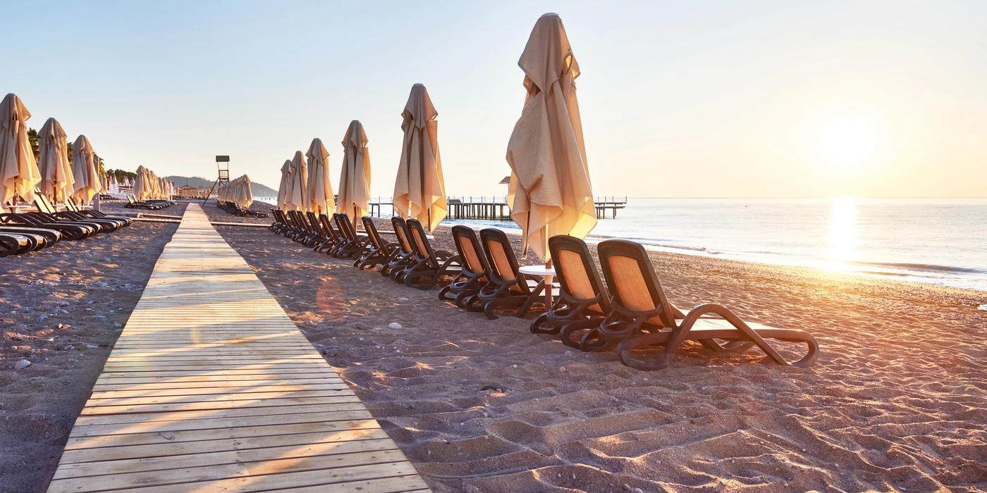 Hotels near Lara Beach