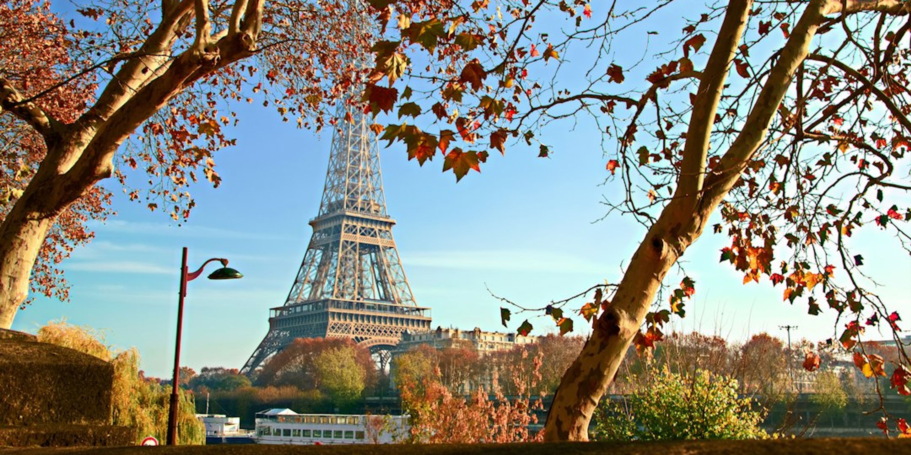 Paris in October: Weather, Crowds and Prices