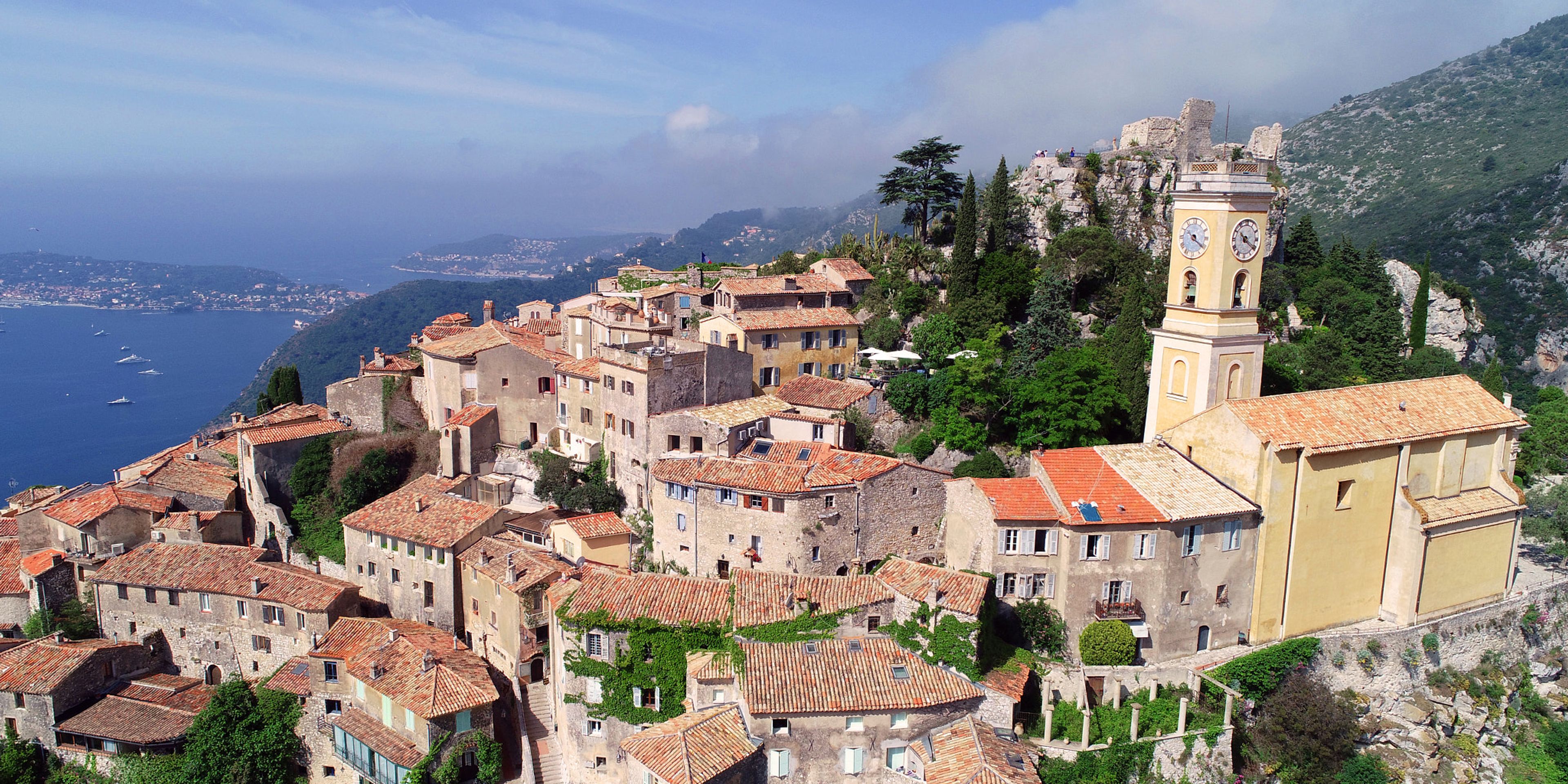 Hotels near Èze Village
