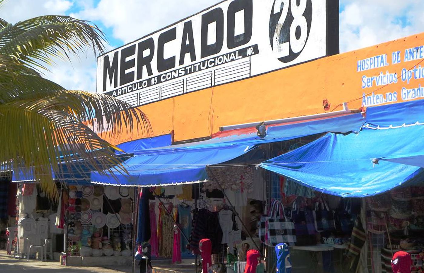 Mercado 28 & Downtown Cancún - The Local Side