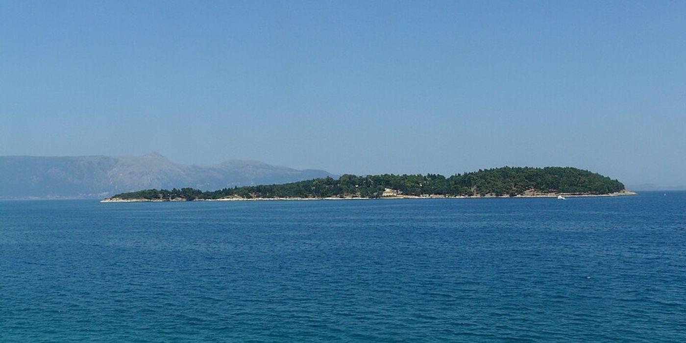 Hotels near Vidos Island Day Trip
