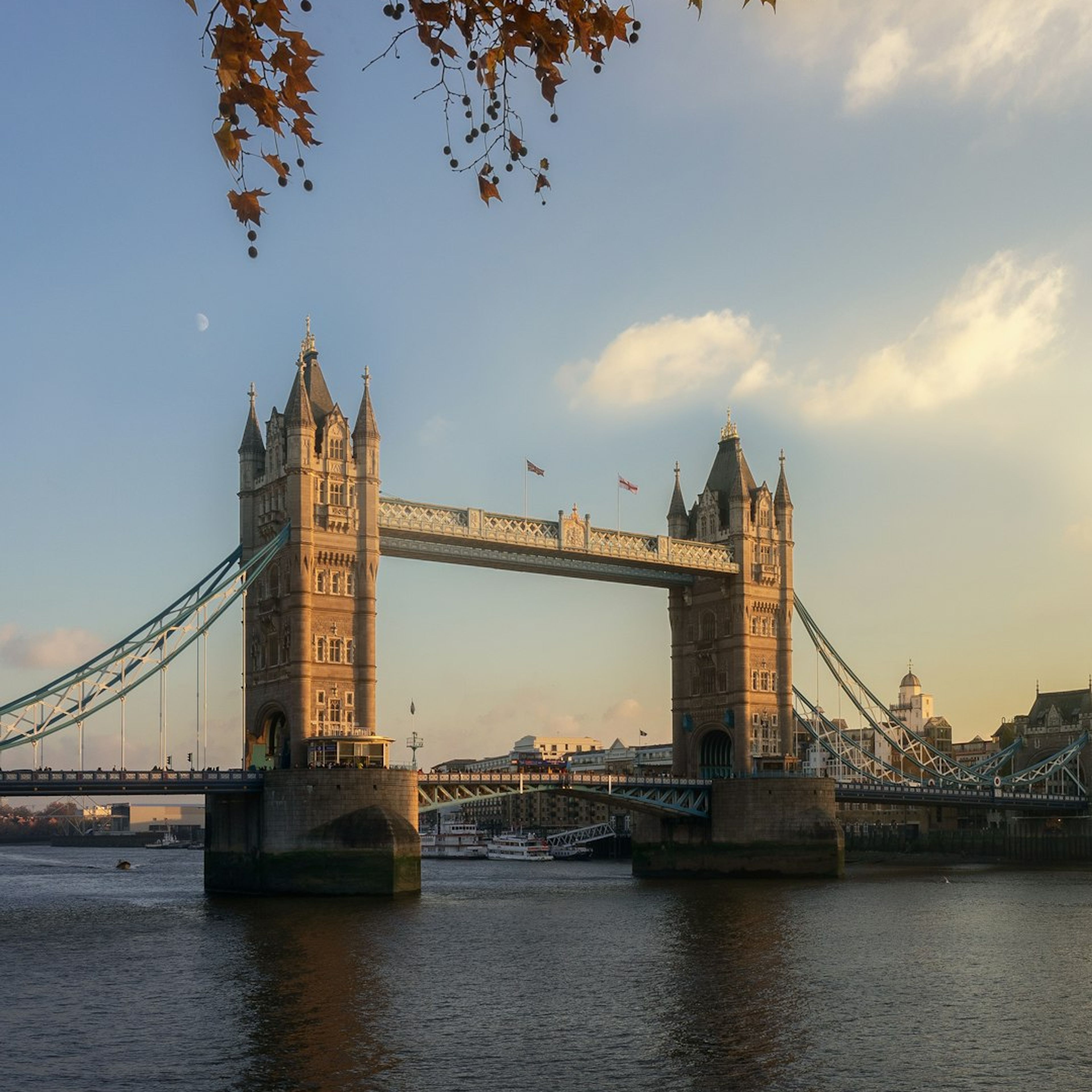 London in October: Weather, Art Fairs and Autumn Parks