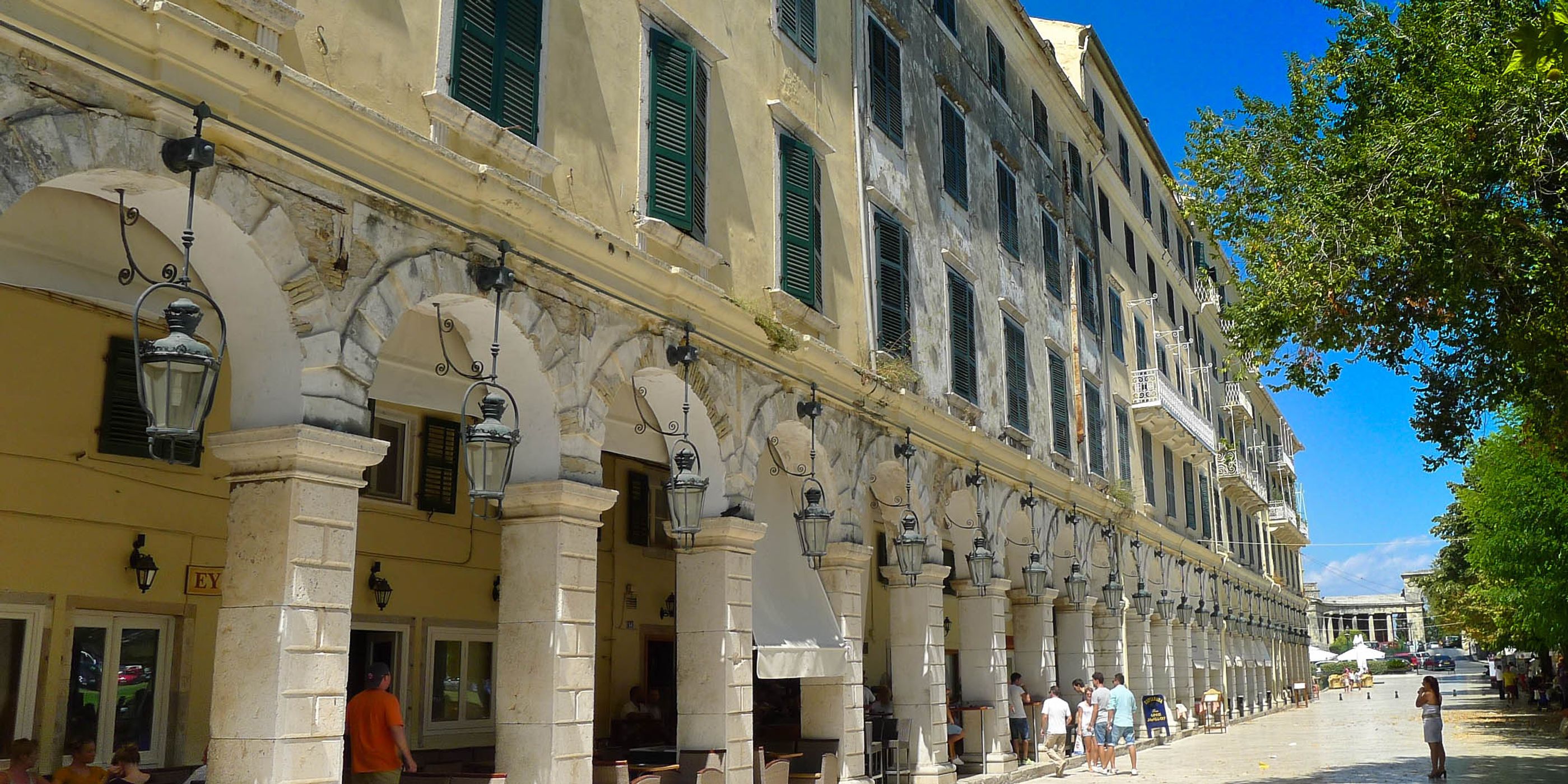 Hotels near Liston Arcade and Spianada Square
