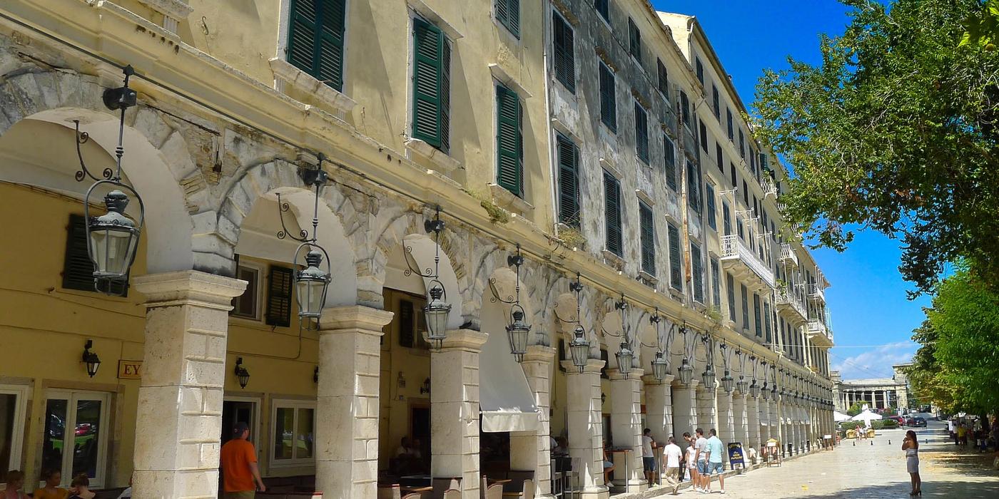 Hotels near Liston Arcade and Spianada Square
