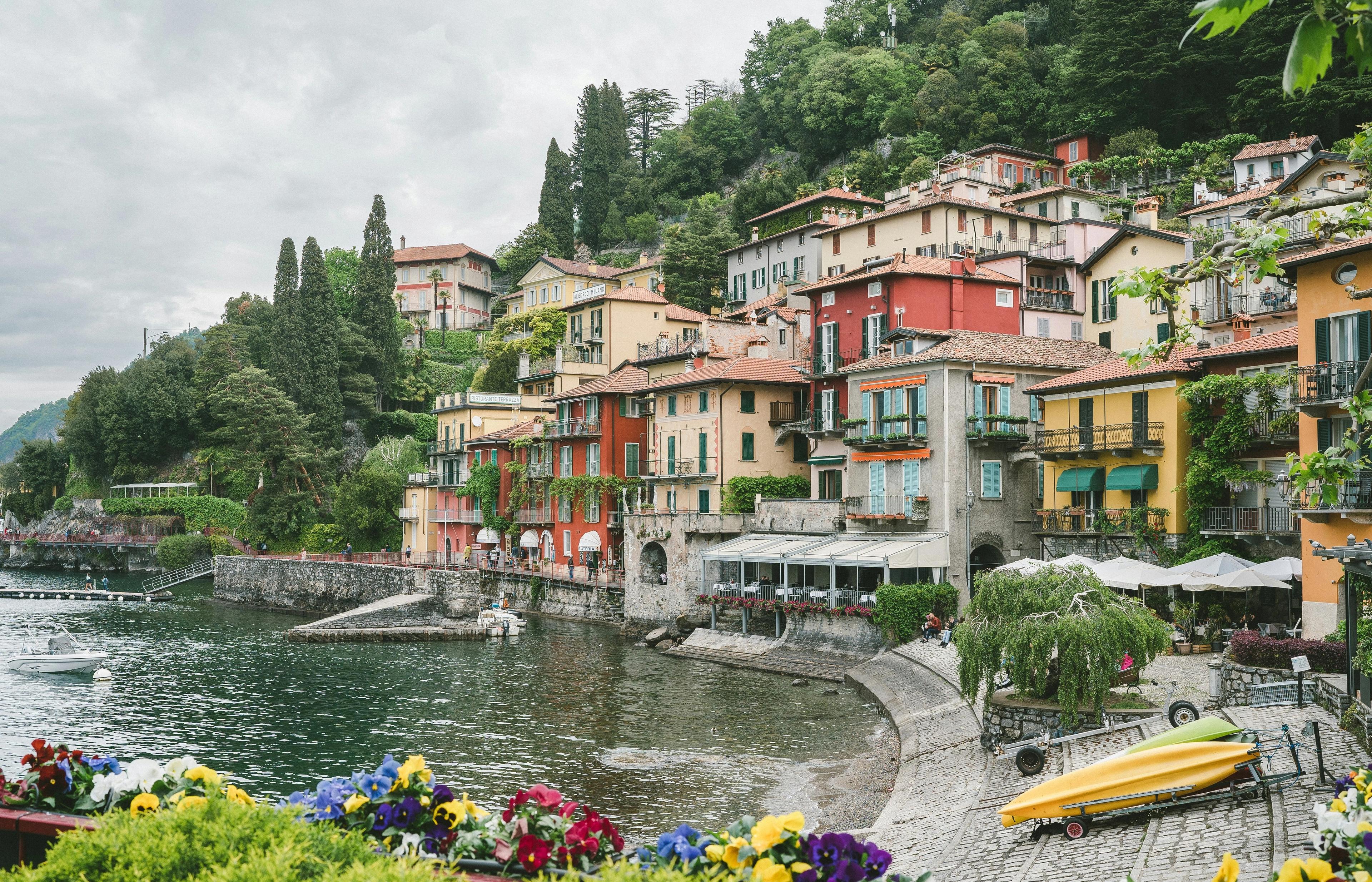 Varenna - Eastern Shore Stone-Alley Village