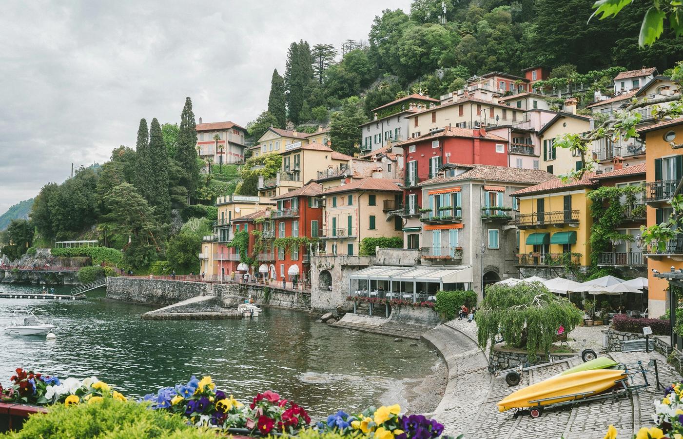 Varenna - Eastern Shore Stone-Alley Village