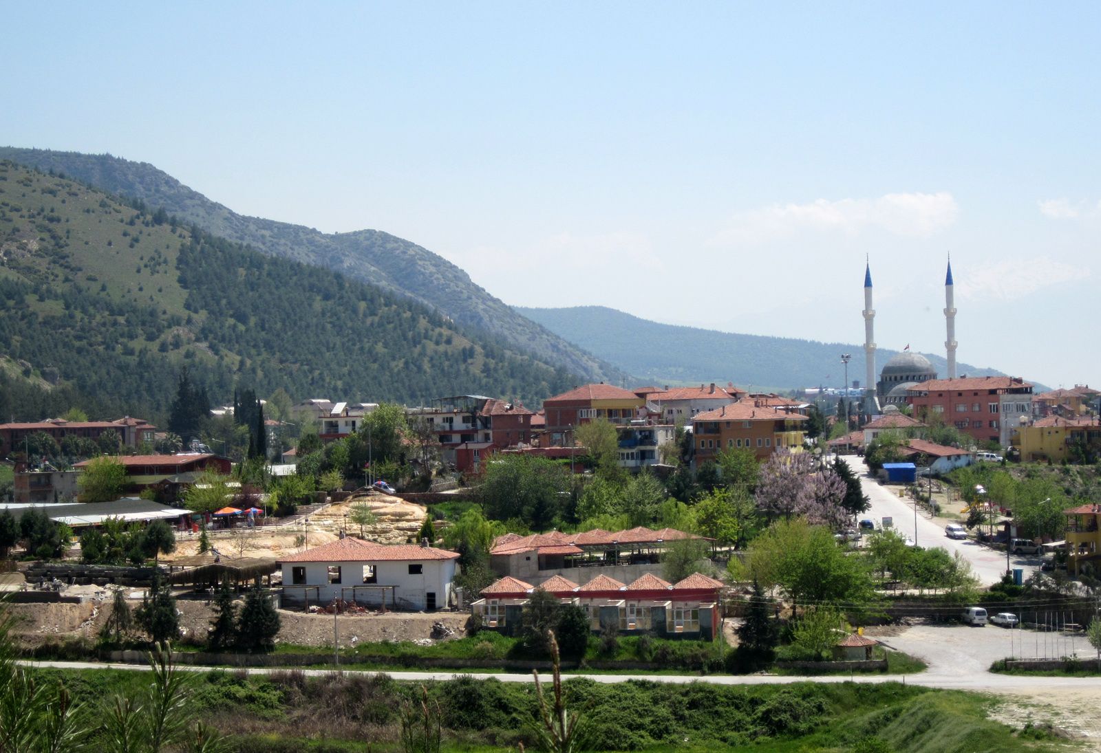 Karahayıt Red Springs - Iron-Rich Thermal Waters