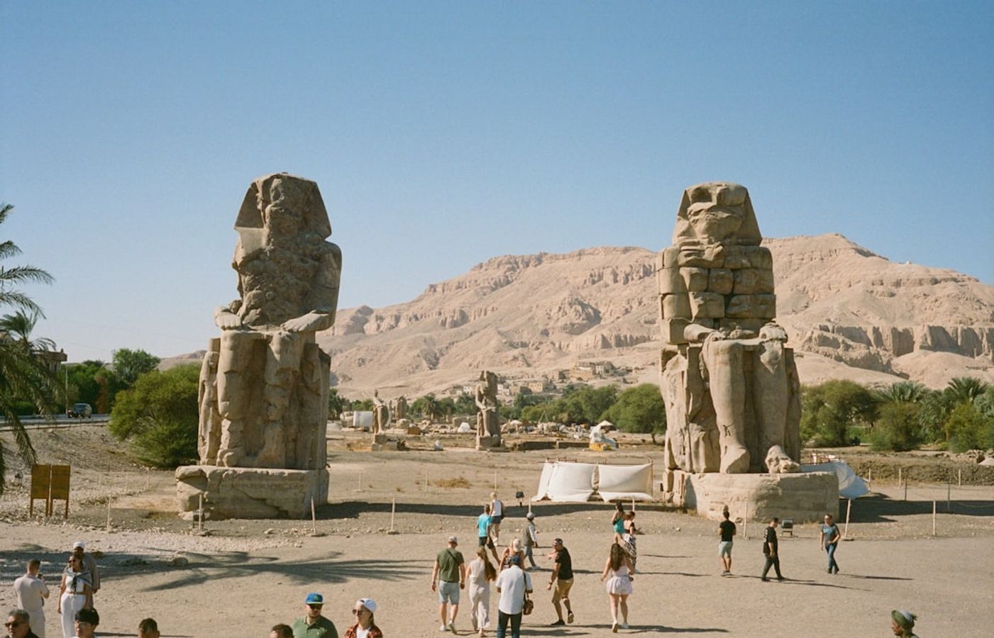 Colossi of Memnon - Twin guardians on the desert road
