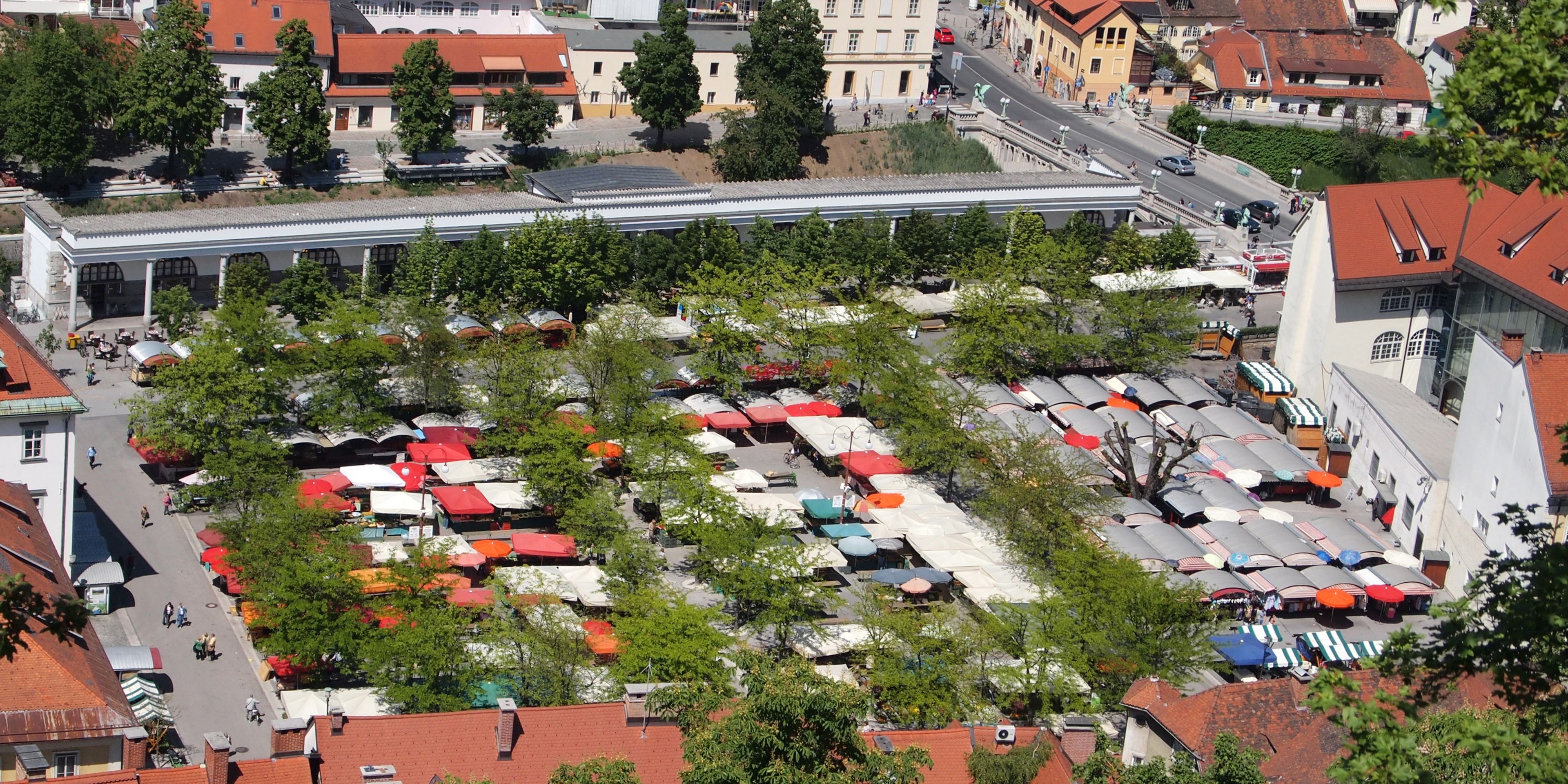 Hotels near Central Market